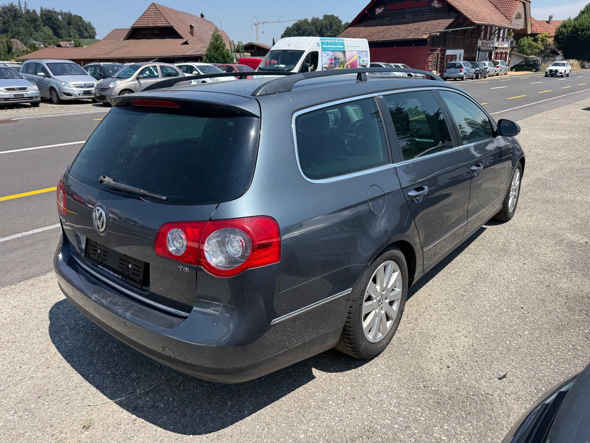 VW Passat Variant 1.8 TSI Highline-image-4