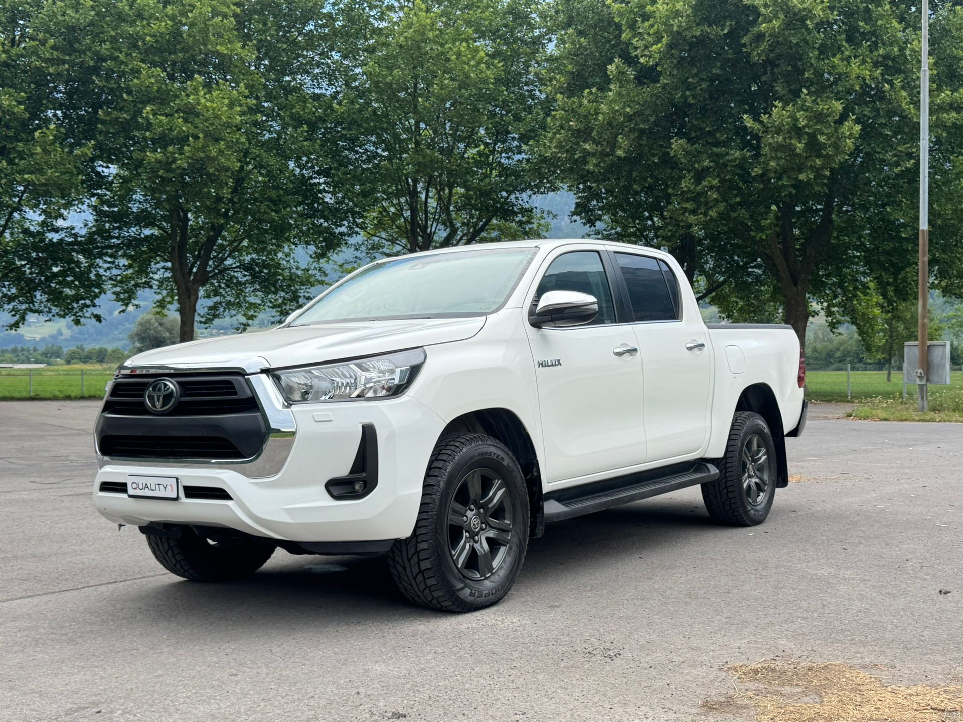 TOYOTA Hilux 2.4D-4D Style Double Cab 4x4 A-image-1