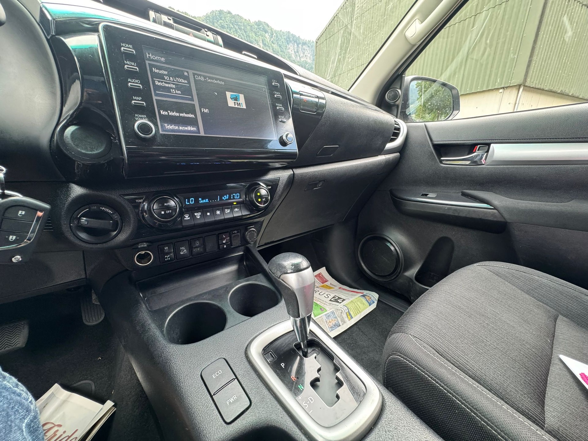 TOYOTA Hilux 2.4D-4D Style Double Cab 4x4 A-image-16