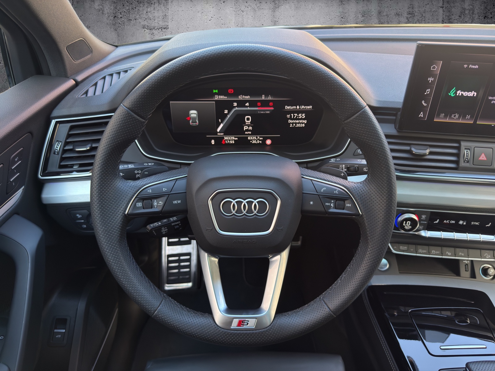AUDI Q5 40 TDI Black Edition quattro S-tronic *CH-FZG. / Gratisservice / Werksgarantie*-image-7