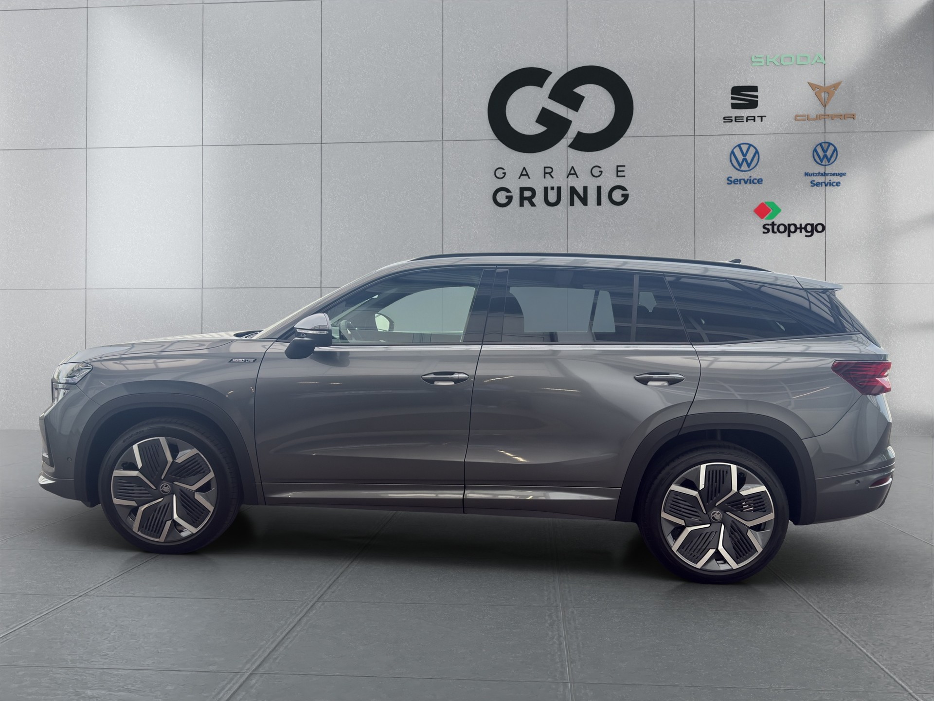 SKODA Kodiaq 2.0 TSI Sportline 4x4-image-2