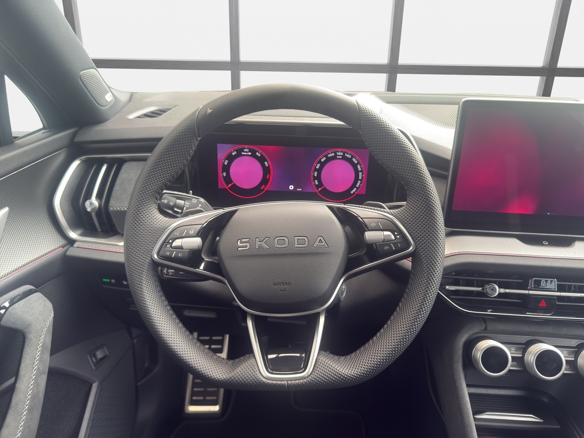 SKODA Kodiaq 2.0 TSI Sportline 4x4-image-8