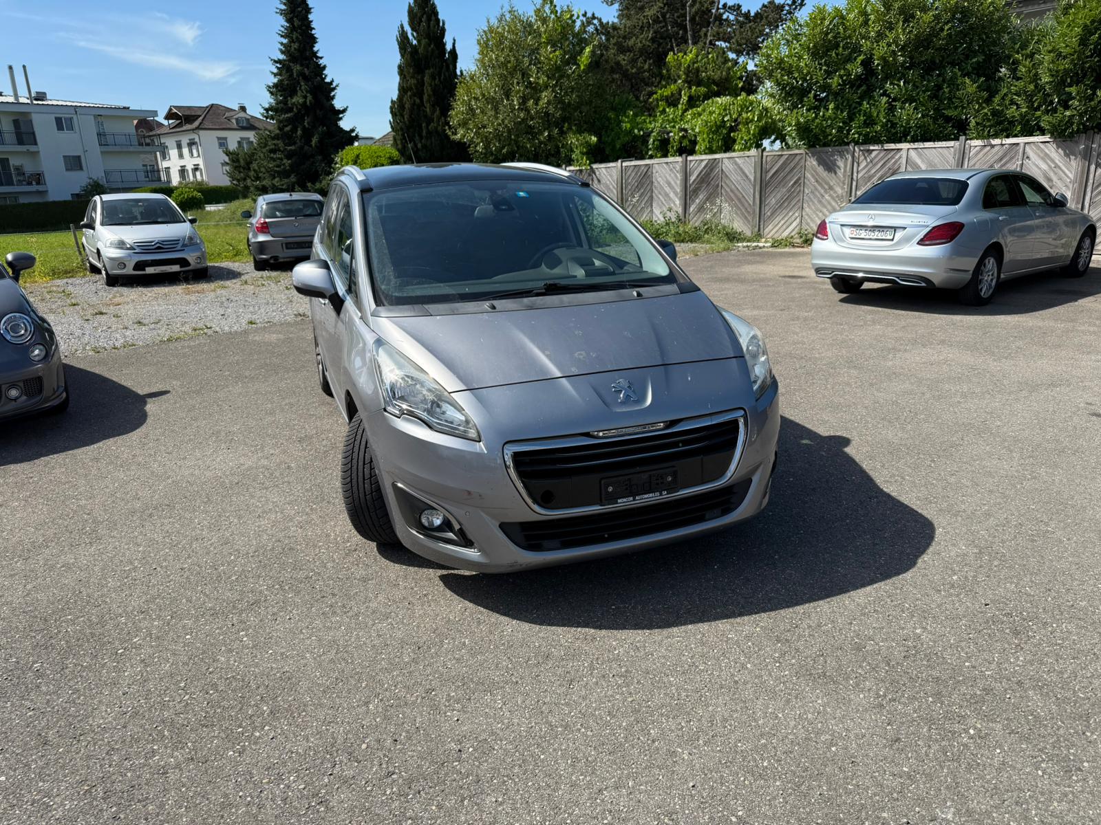 PEUGEOT 5008 1.6 16V T Style Tiptronic-image-1