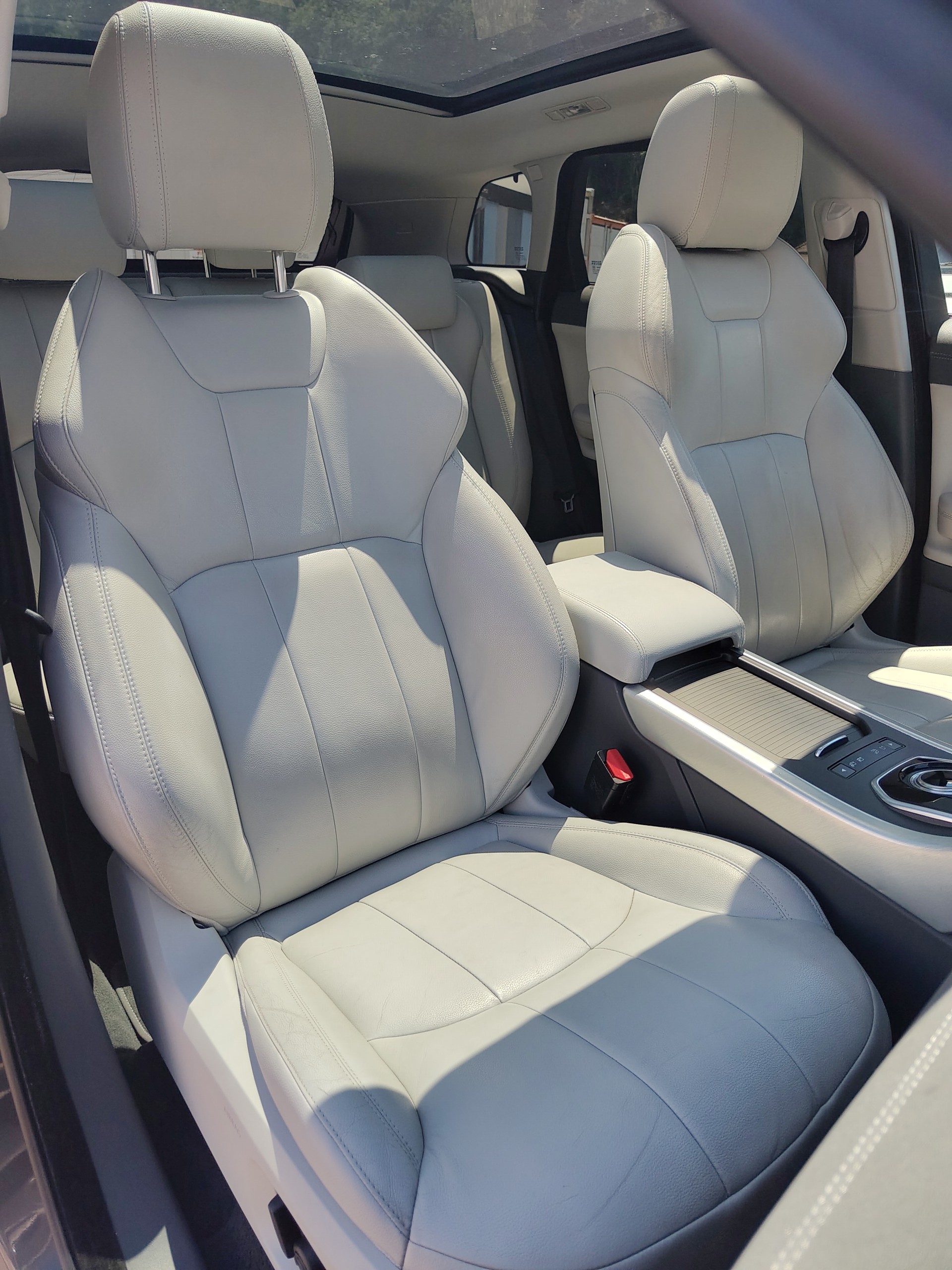 LAND ROVER Range Rover Evoque 2.0 Si4 SE AT9-image-7