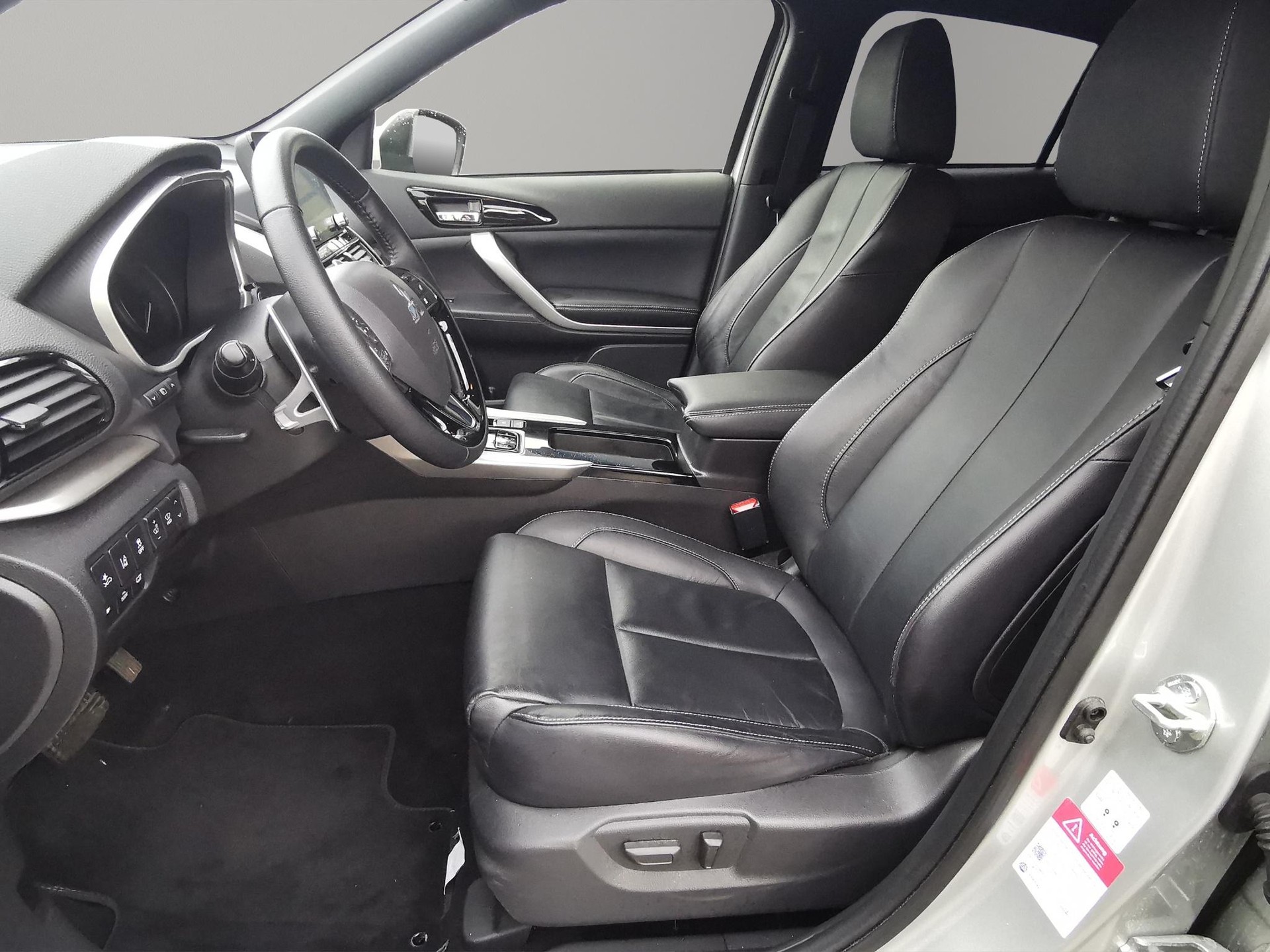 MITSUBISHI Eclipse Cross 2.4 PHEV Diamond 4x4-image-1
