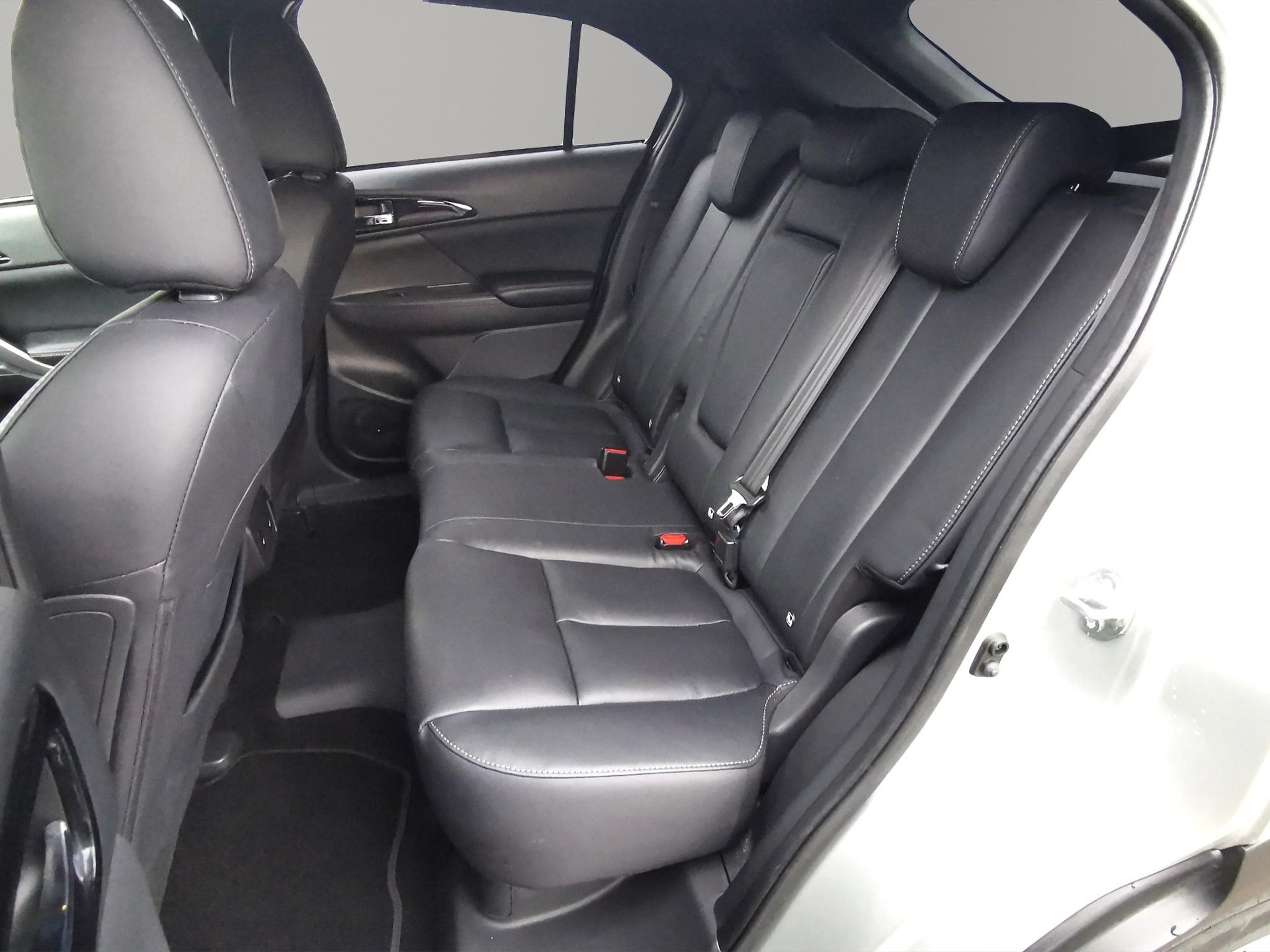 MITSUBISHI Eclipse Cross 2.4 PHEV Diamond 4x4-image-6