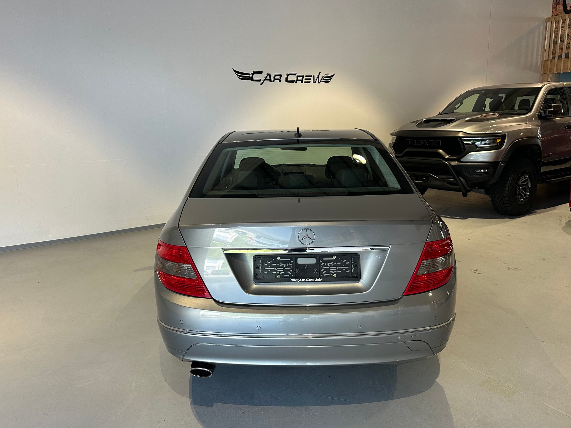 MERCEDES-BENZ C 250 CGI BlueEfficiency Avantgarde Automatic-image-12