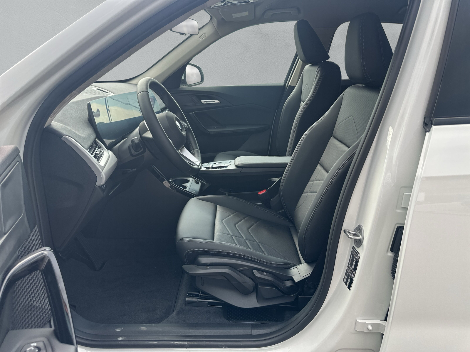 BMW X1 sDrive 18d-image-11