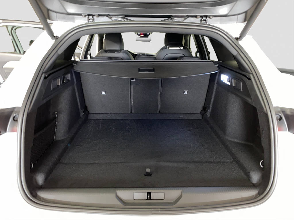 PEUGEOT 308 SW e-GT-image-13