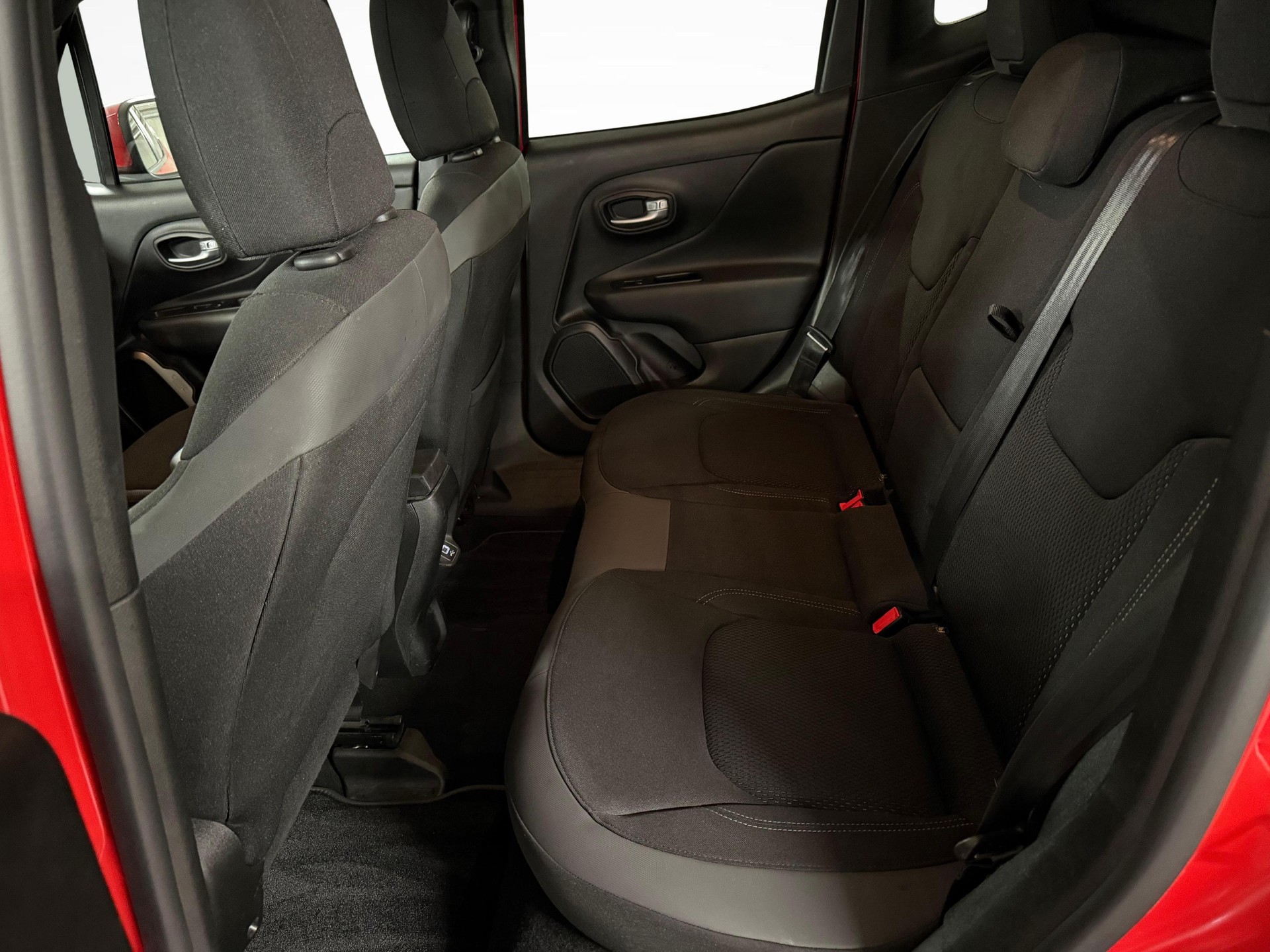 JEEP Renegade 1.3 Turbo S AWD-image-10