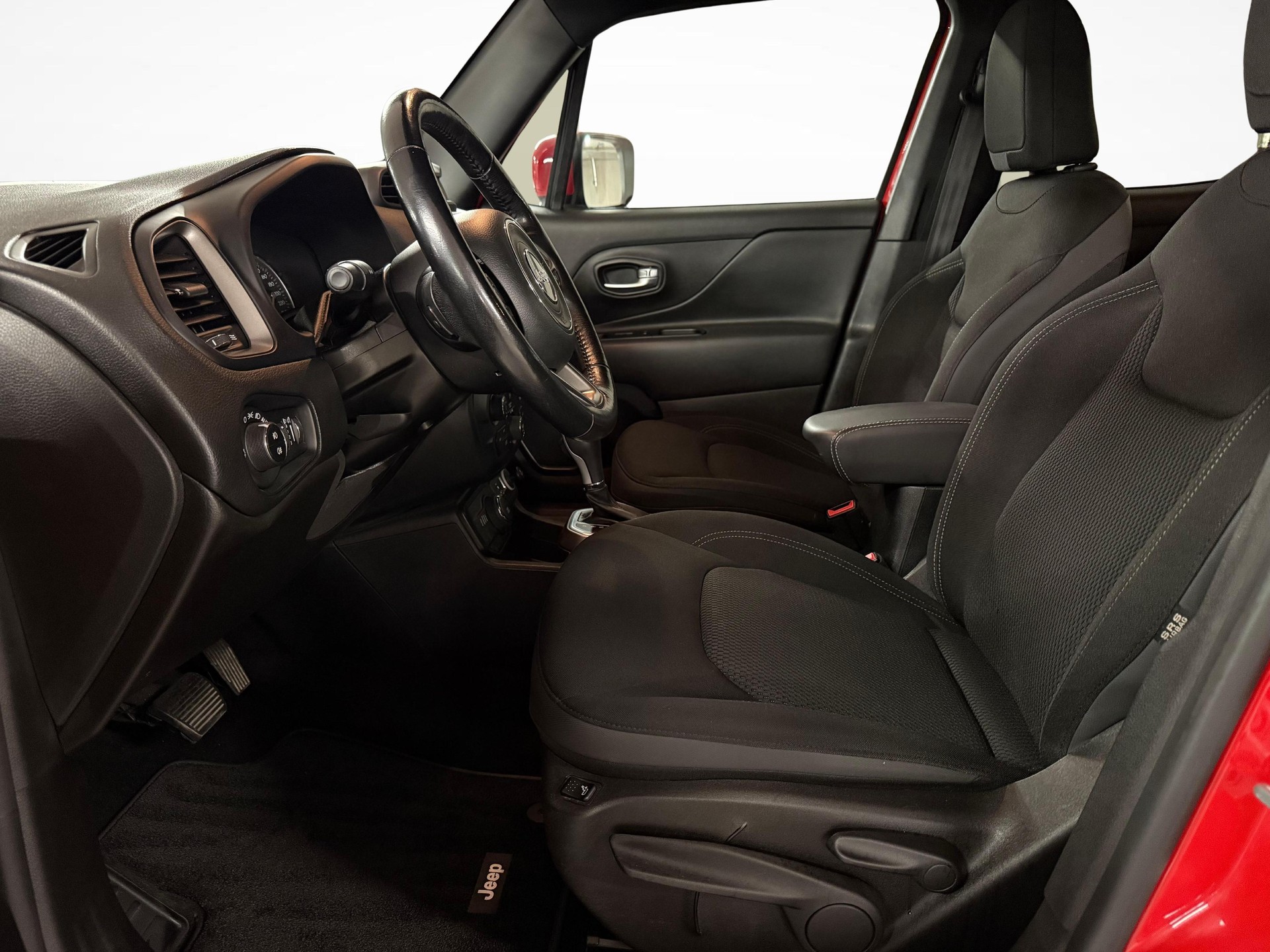 JEEP Renegade 1.3 Turbo S AWD-image-9