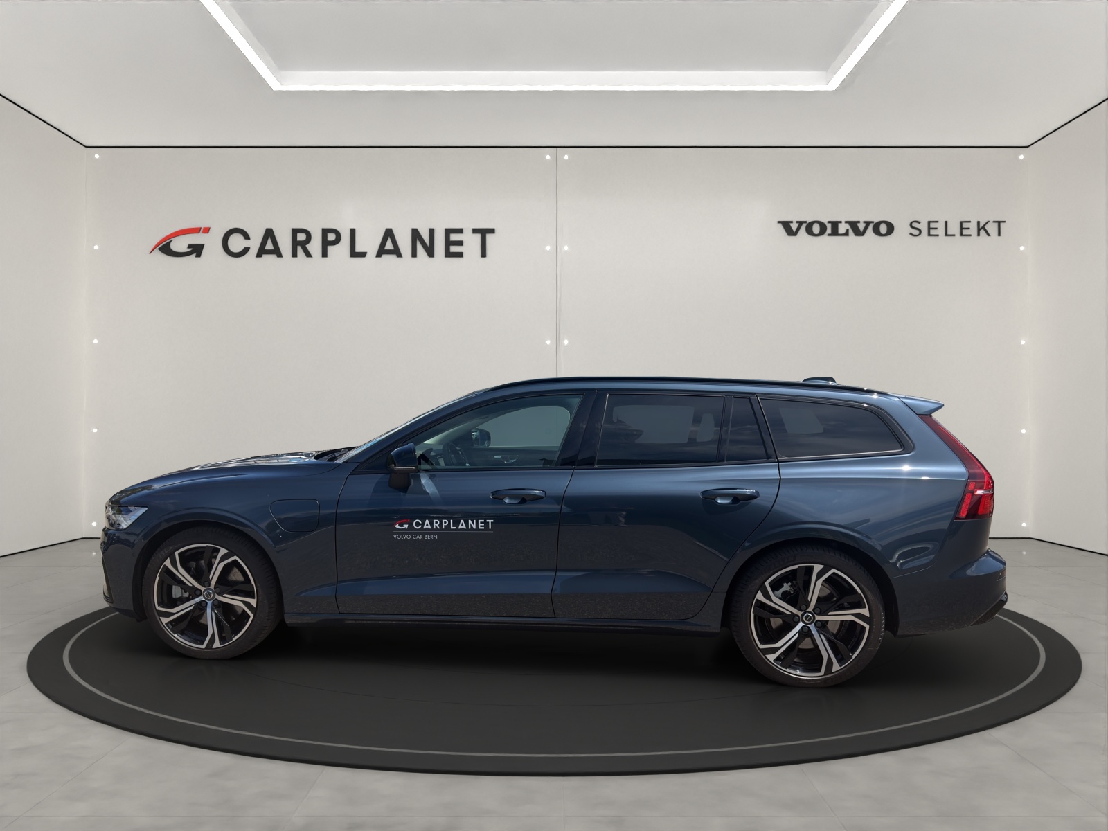VOLVO V60 2.0 T6 TE Plus Dark eAWD .-image-2