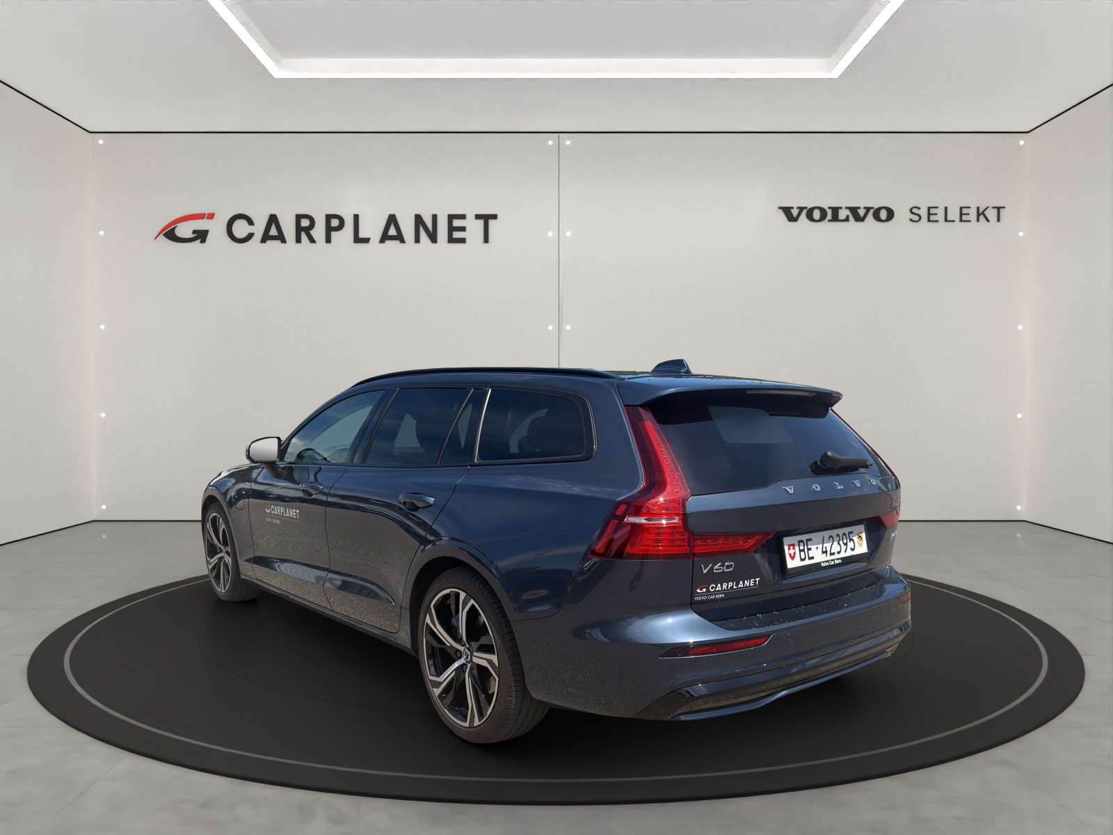 VOLVO V60 2.0 T6 TE Plus Dark eAWD .-image-3