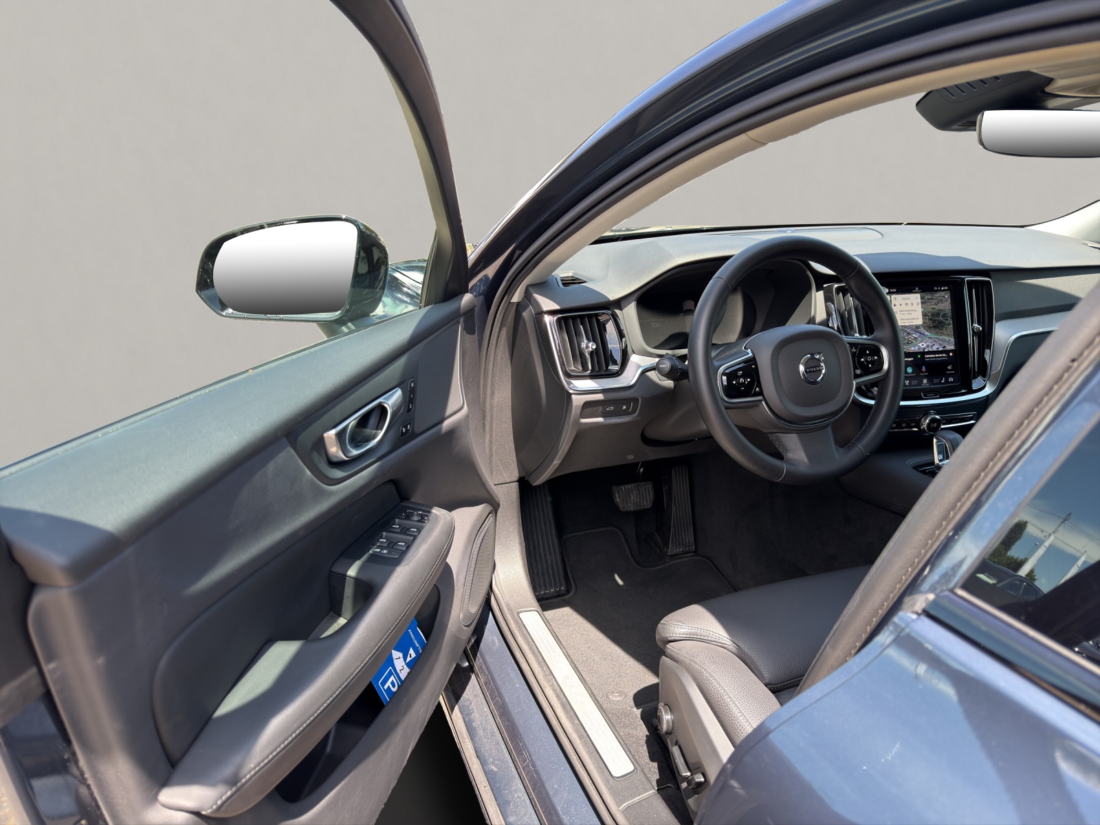 VOLVO V60 2.0 T6 TE Plus Dark eAWD .-image-7