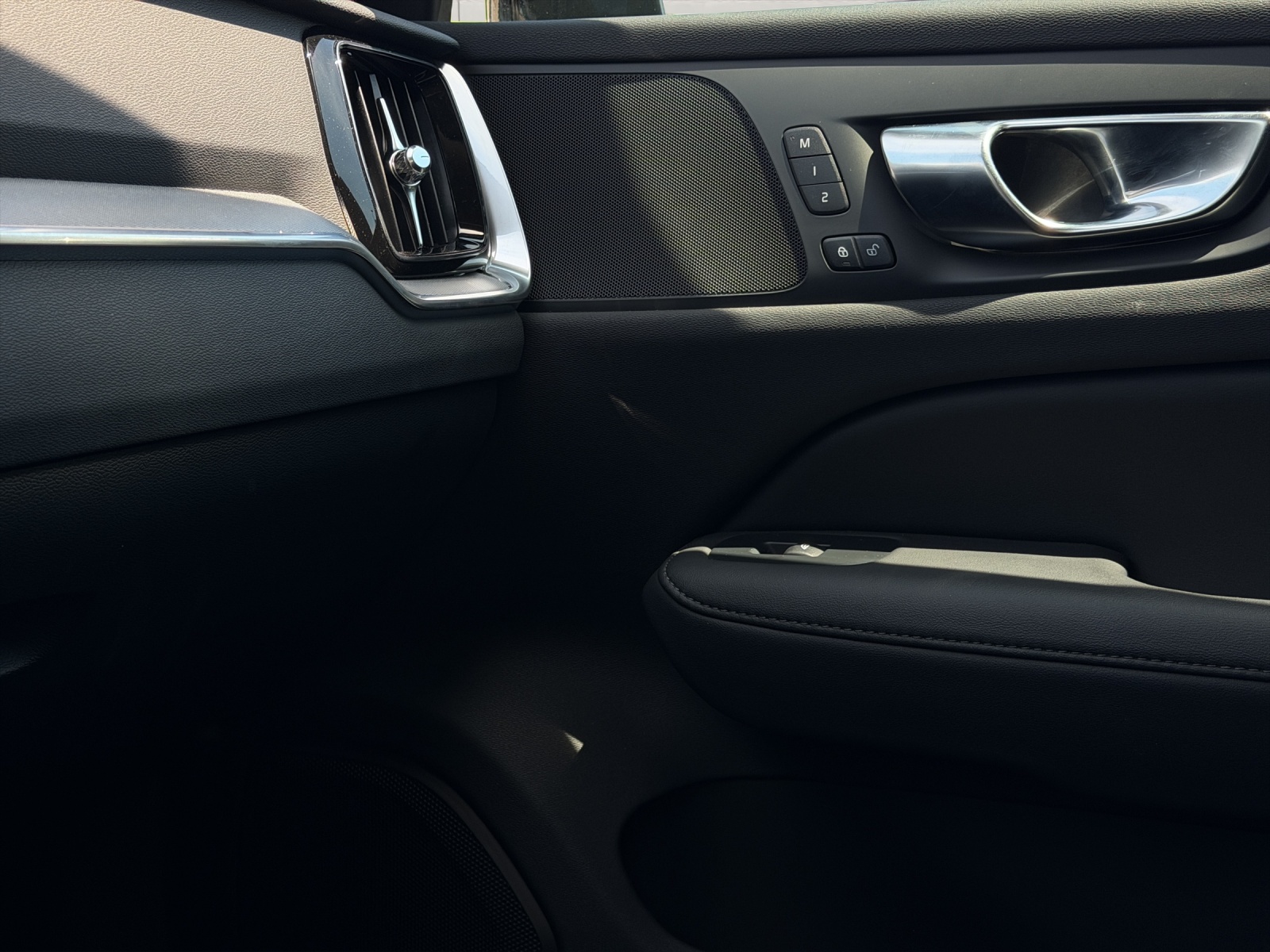 VOLVO V60 2.0 T6 TE Plus Dark eAWD .-image-16