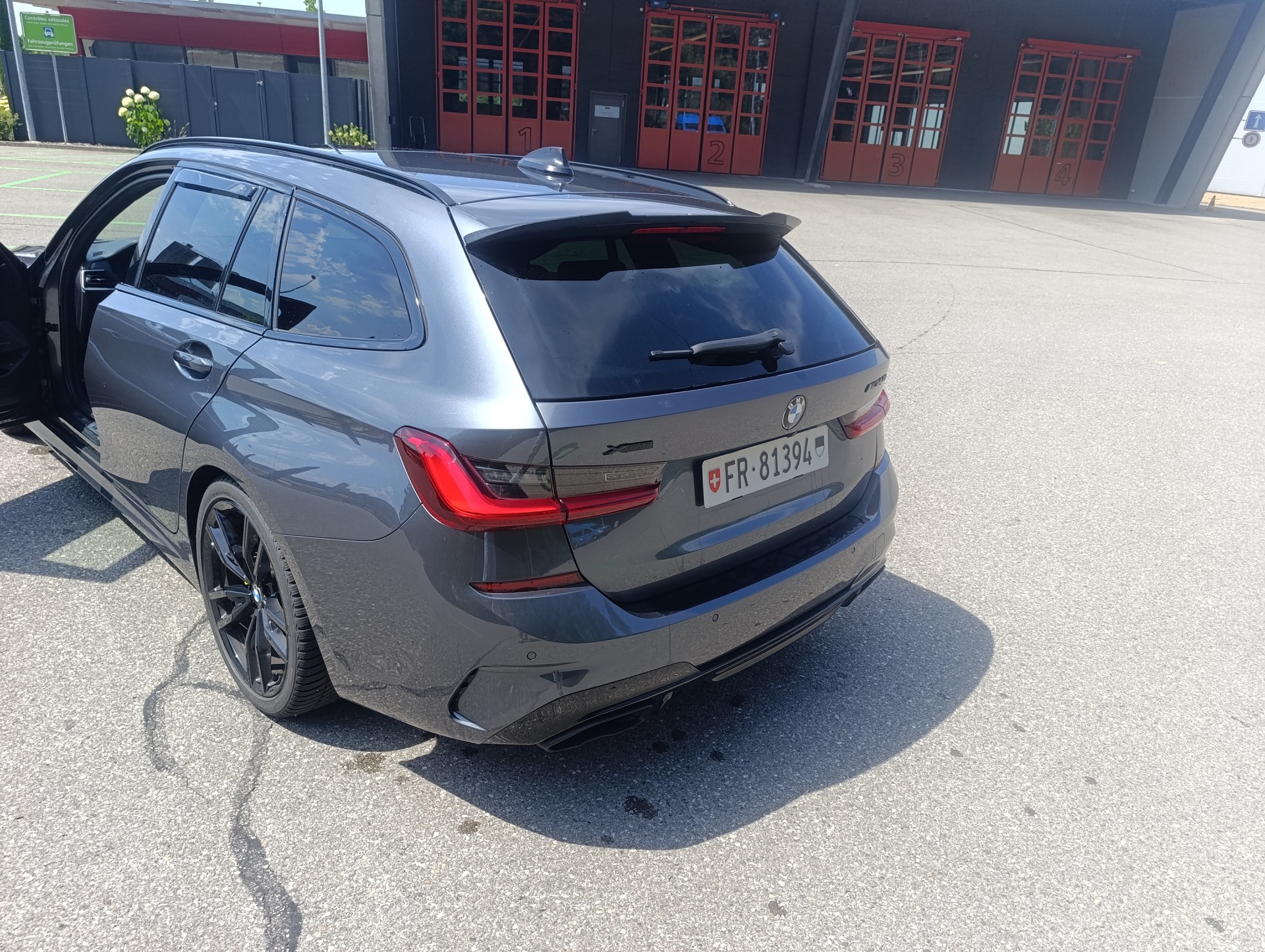BMW M340i xDrive-image-3