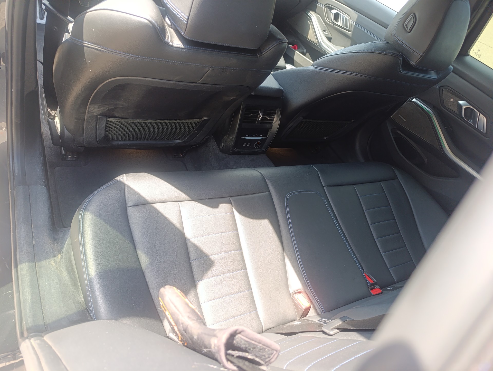 BMW M340i xDrive-image-4