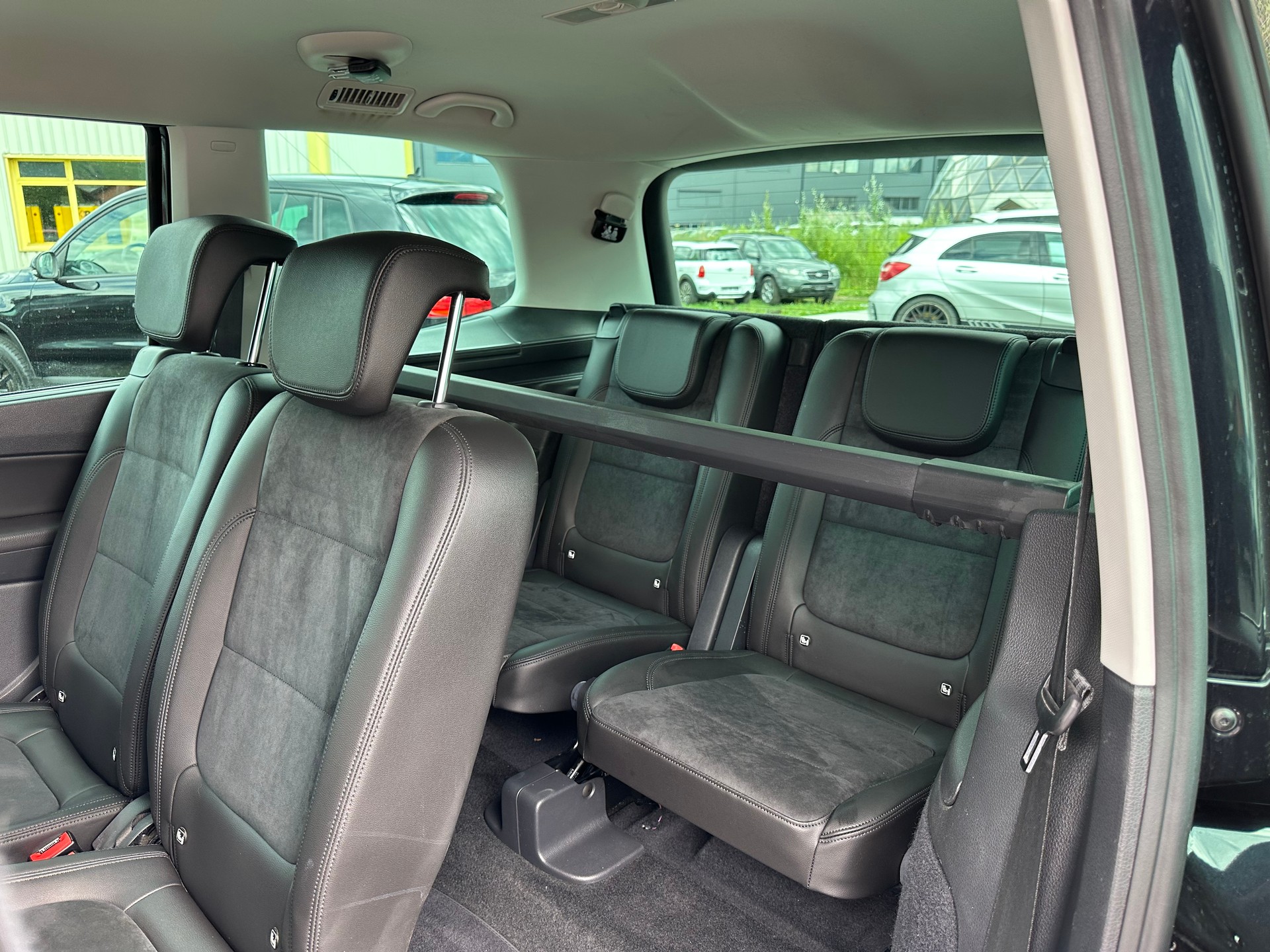 VW Sharan 2.0 TDI BMT Comfortline 4Motion DSG-image-15
