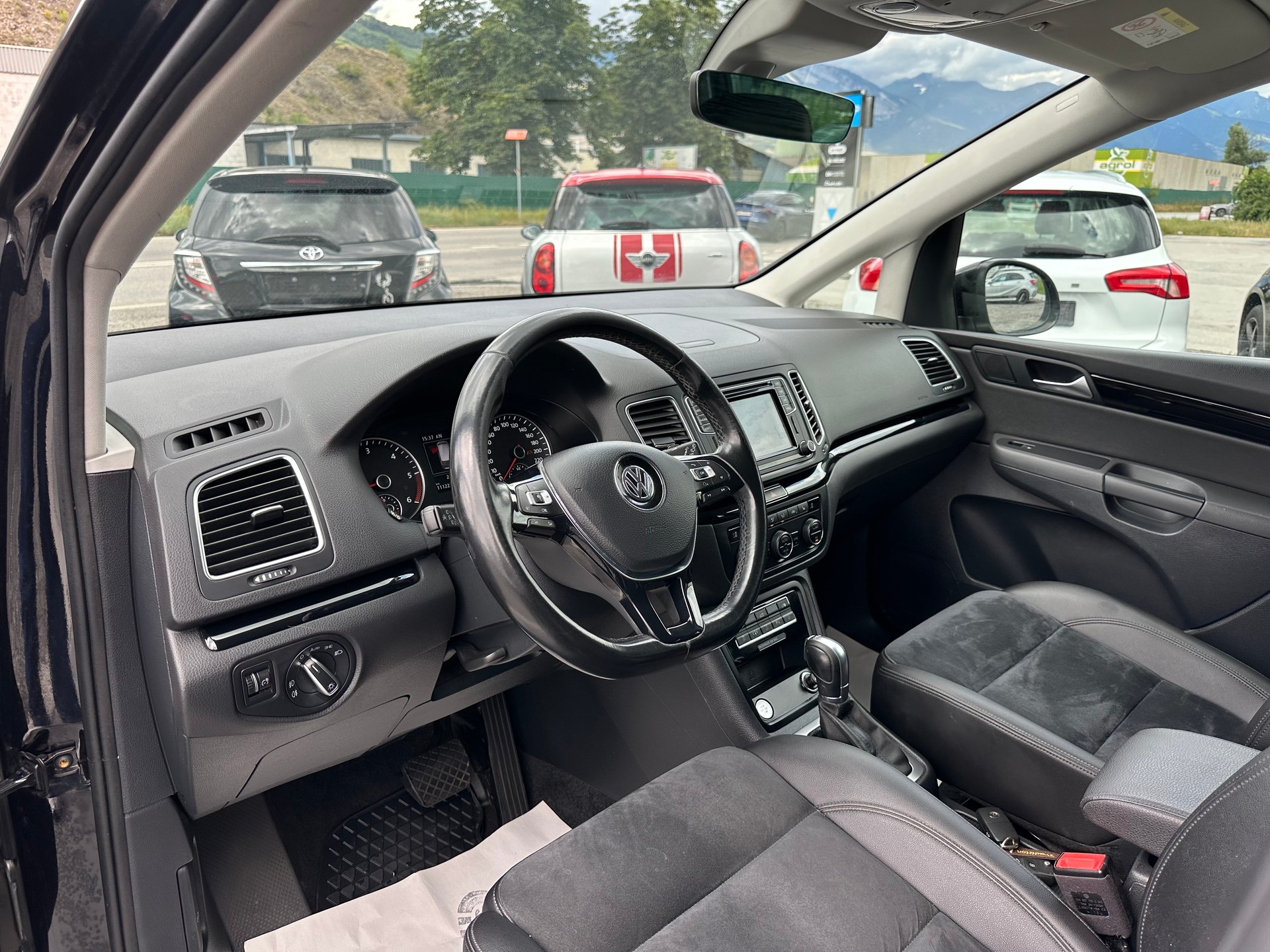 VW Sharan 2.0 TDI BMT Comfortline 4Motion DSG-image-9
