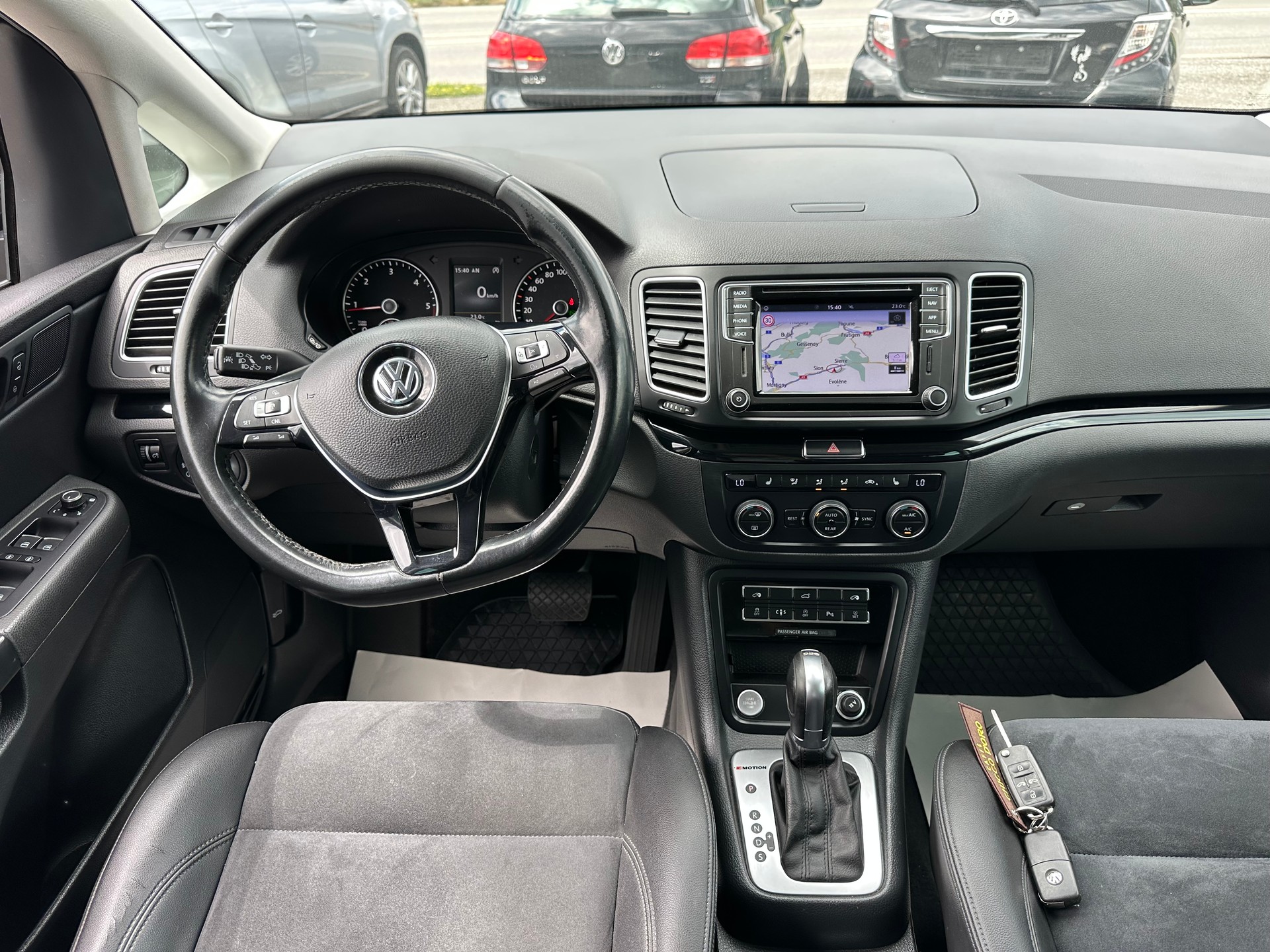 VW Sharan 2.0 TDI BMT Comfortline 4Motion DSG-image-11