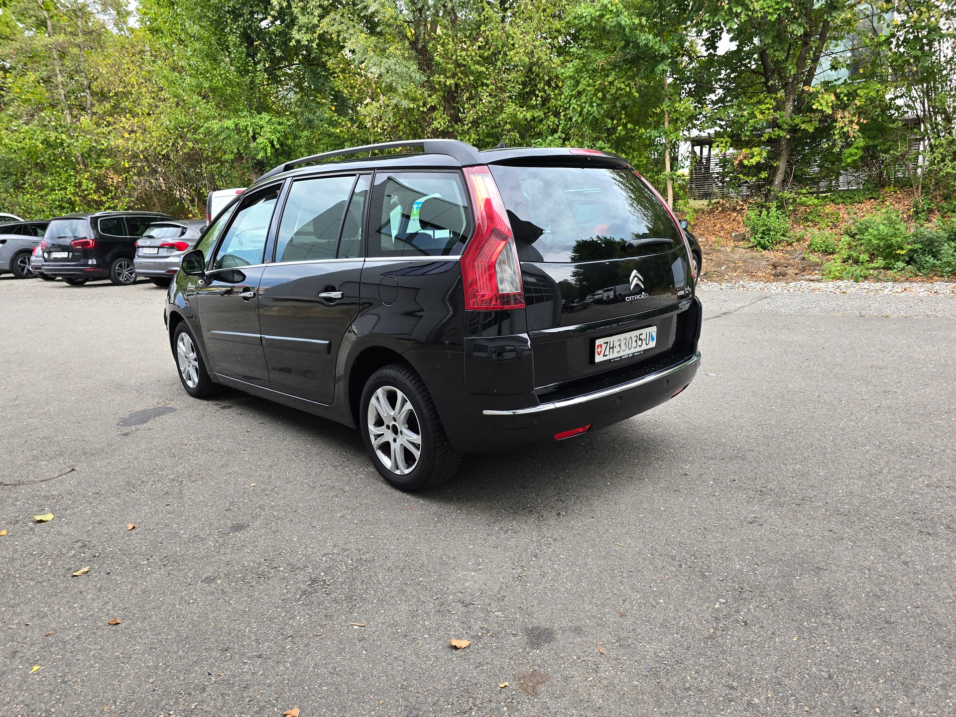 CITROEN Grand C4 Picasso 1.6i 16V Essentiel-image-6