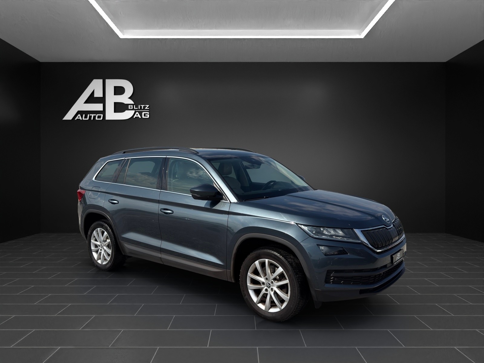 SKODA Kodiaq 2.0 TSI Style DSG 4x4 mit 180 PS * 7-Plätzer *-image-5