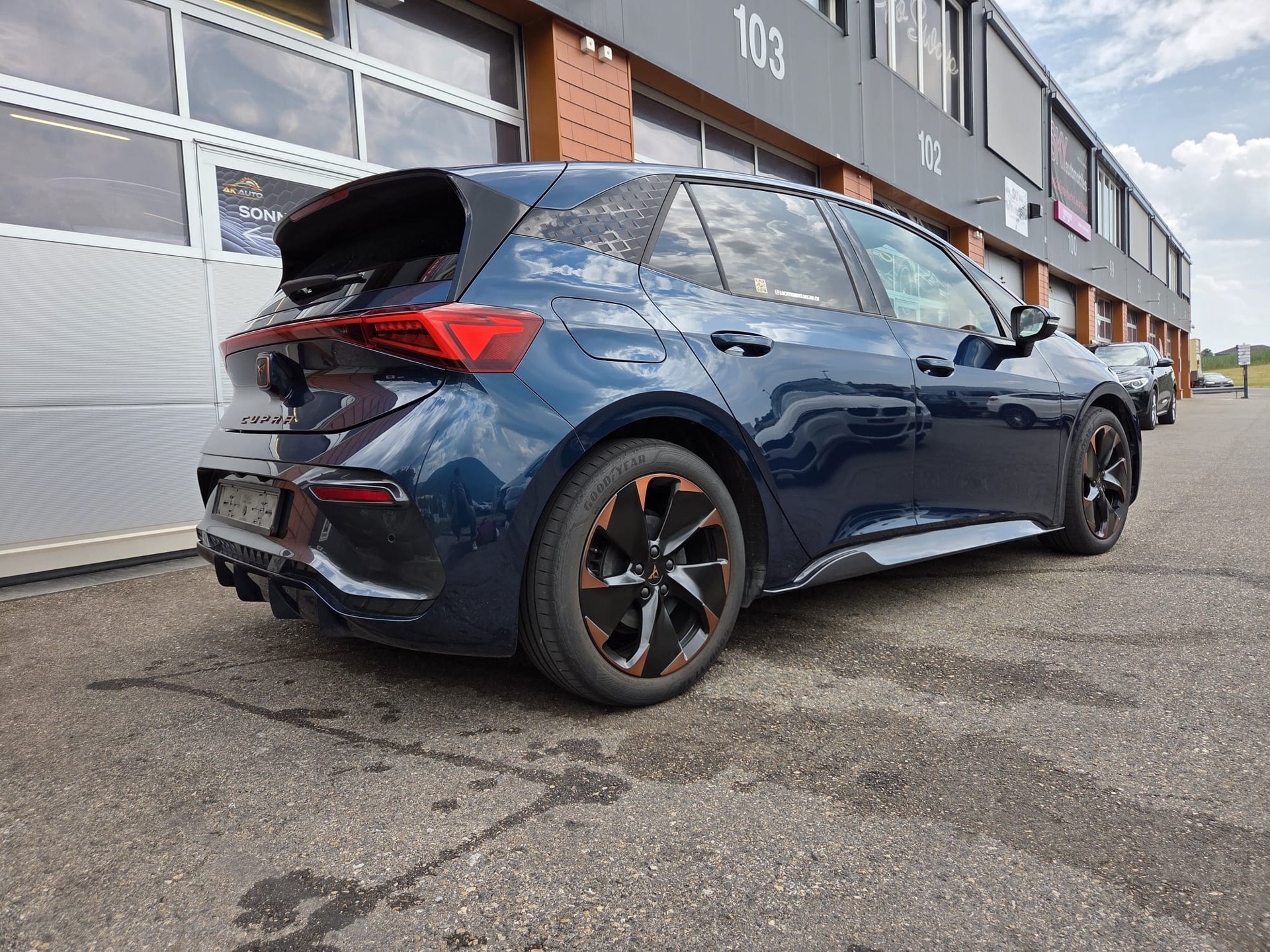 CUPRA Born 58 kWh Sensacion-image-4