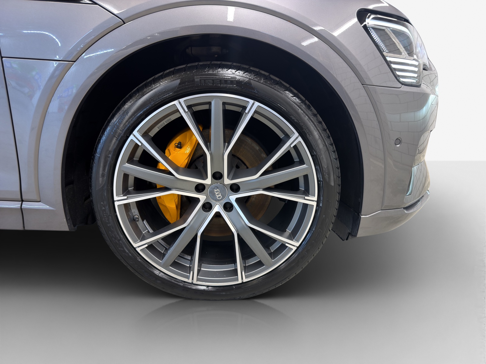 AUDI e-tron 55 Advanced quattro-image-15