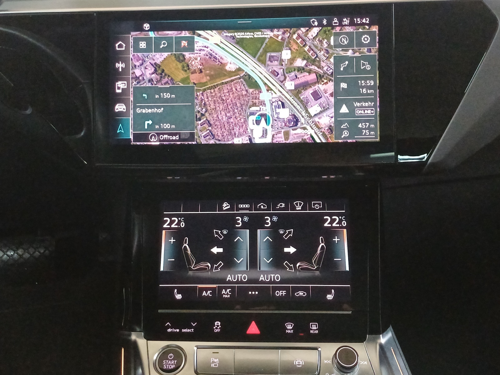 AUDI e-tron 55 Advanced quattro-image-14