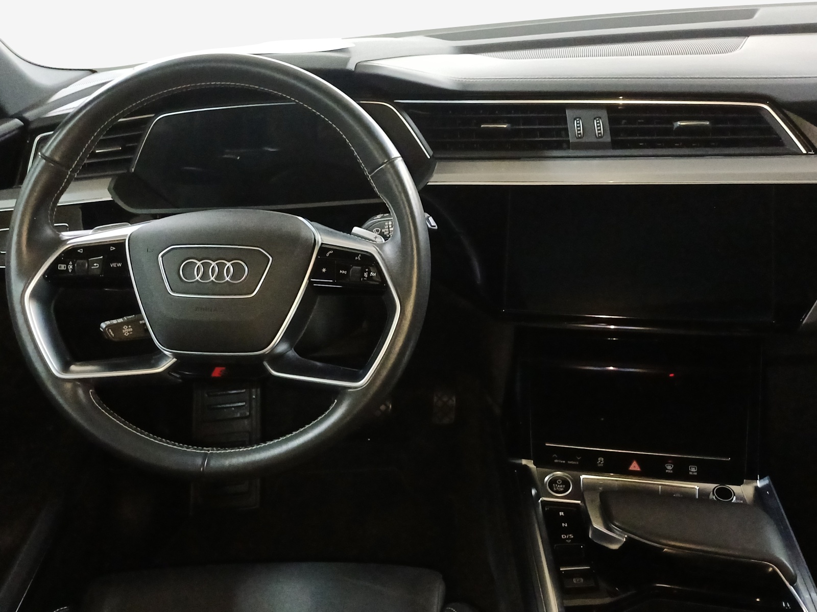 AUDI e-tron 55 Advanced quattro-image-9