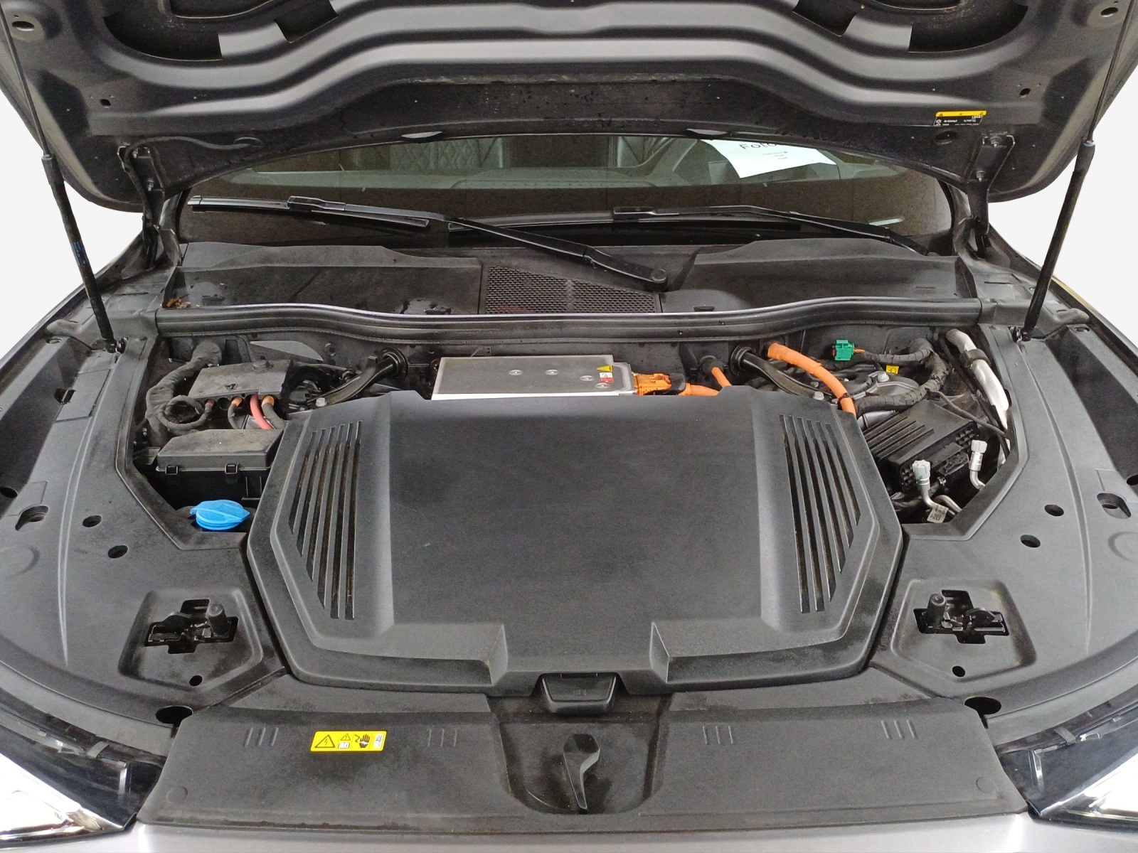 AUDI e-tron 55 Advanced quattro-image-16