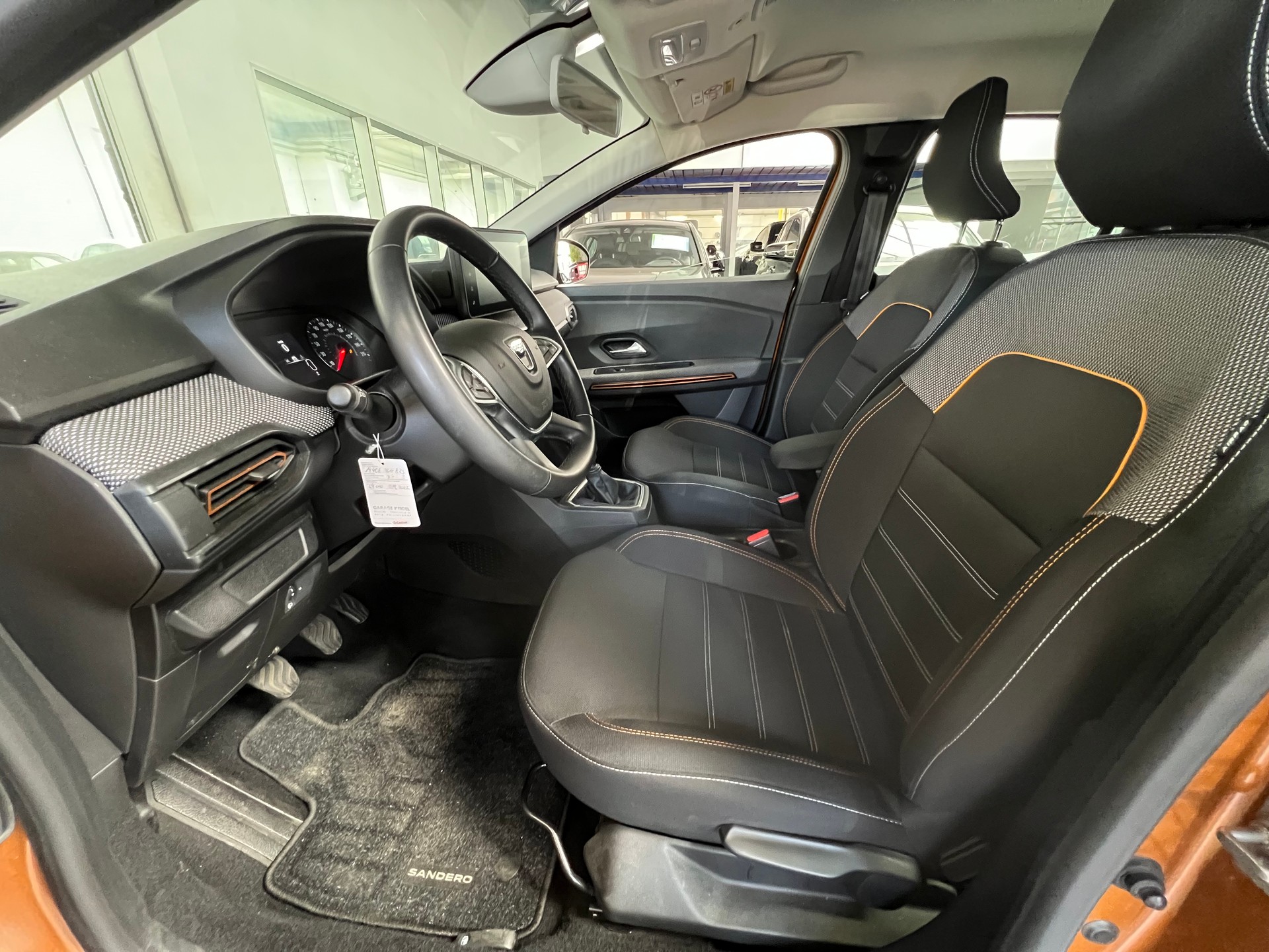 DACIA Sandero Stepway TCe 90 Comfort-image-9
