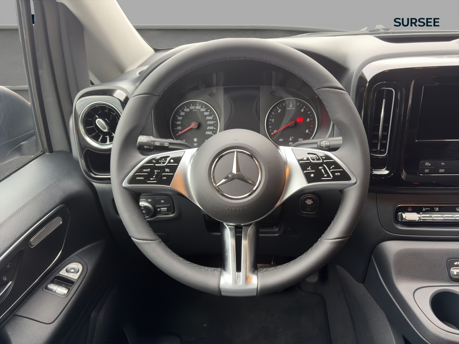 MERCEDES-BENZ Vito 116 CDI Lang Tourer 9G-Tronic 4M Select-image-8