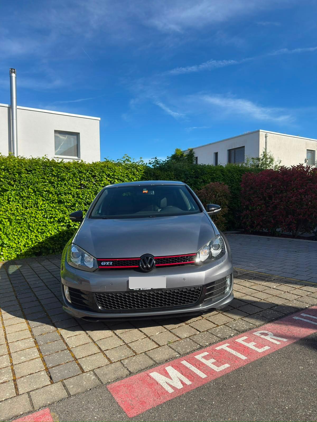 VW 2.0 TSI GTI Edition 35 DSG-image-1