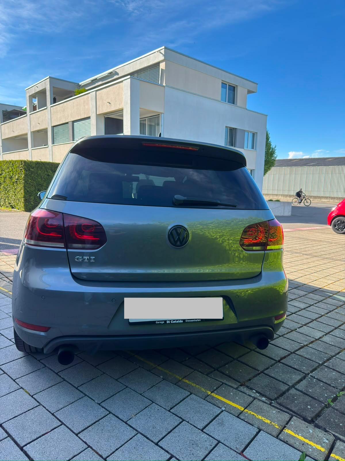 VW 2.0 TSI GTI Edition 35 DSG-image-3
