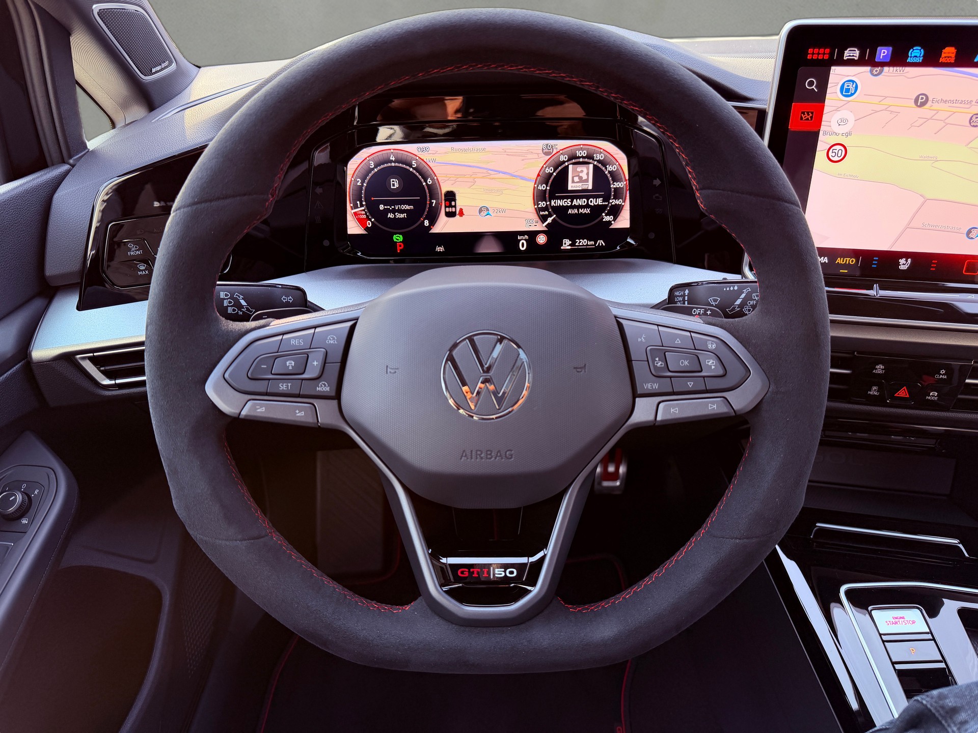 VW Golf 2.0 TSI GTI Edition 50 DSG-image-21