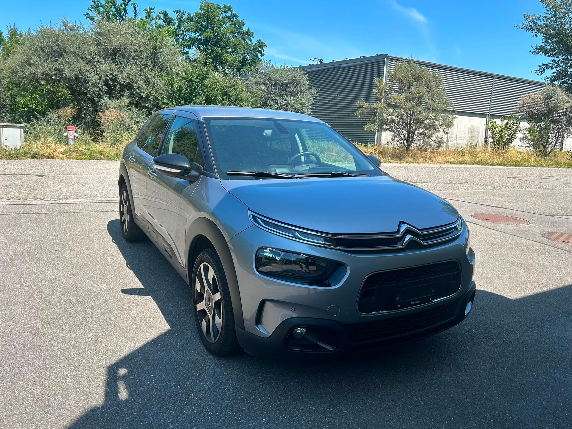 CITROEN C4 Cactus 1.2 Pure Tech Feel-image-1
