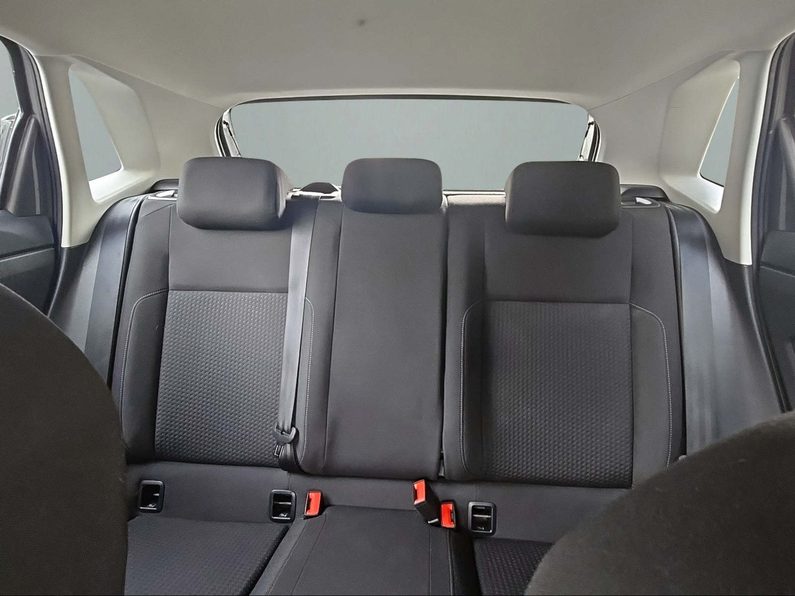 VW Polo 1.0 TSI BMT Comfortline-image-24