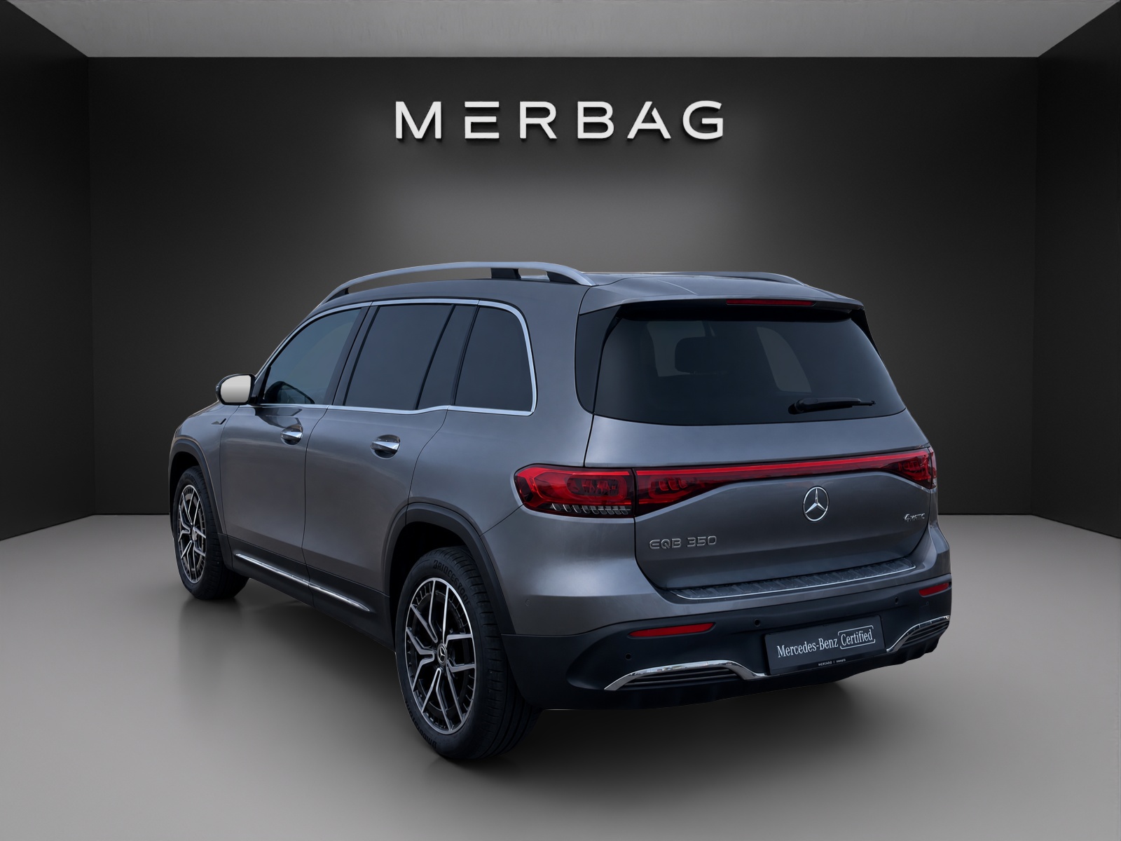 MERCEDES-BENZ EQB 350 AMG Line 4Matic-image-3
