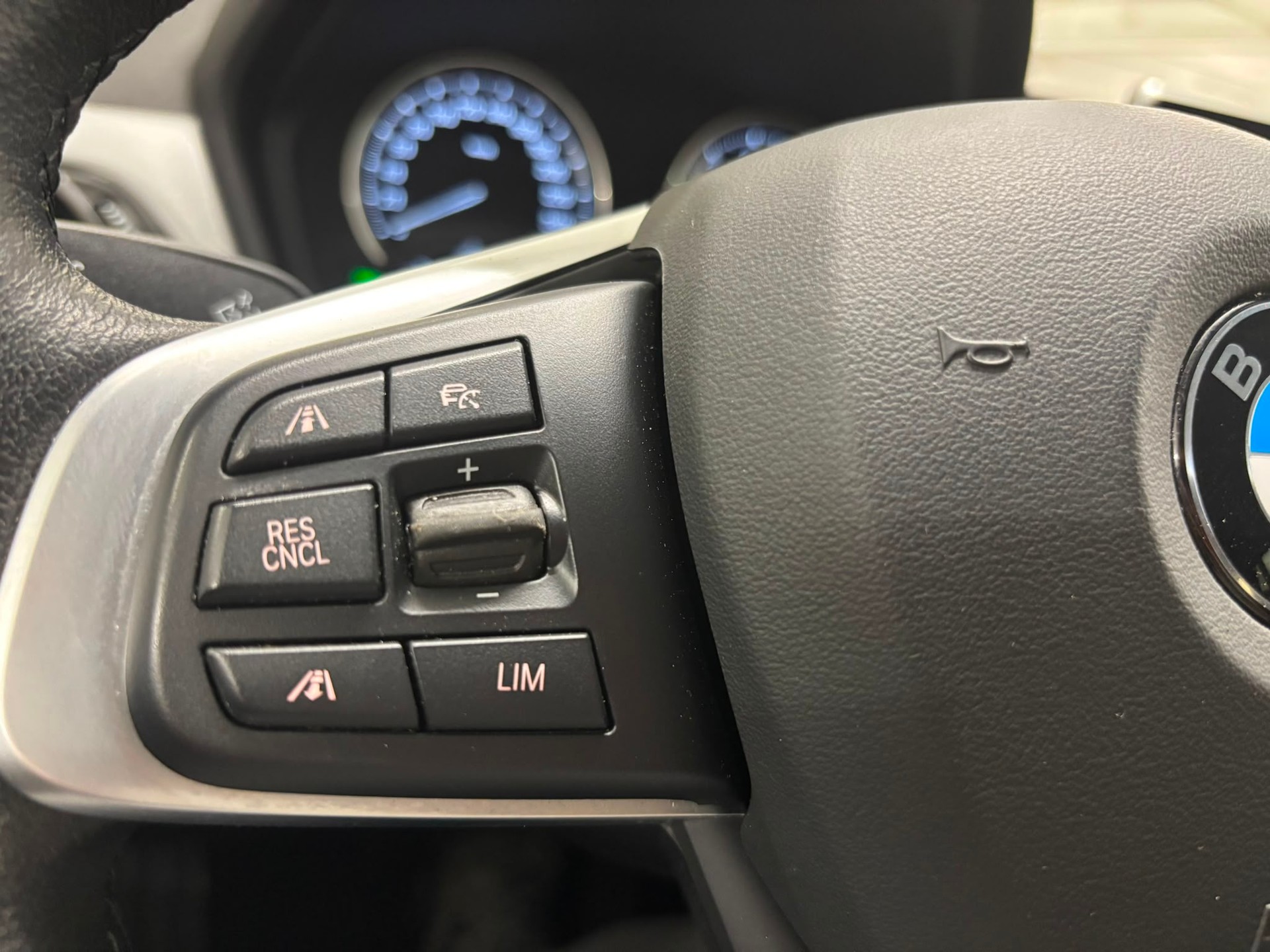 BMW X1 sDrive 18i Steptronic DSK-image-25