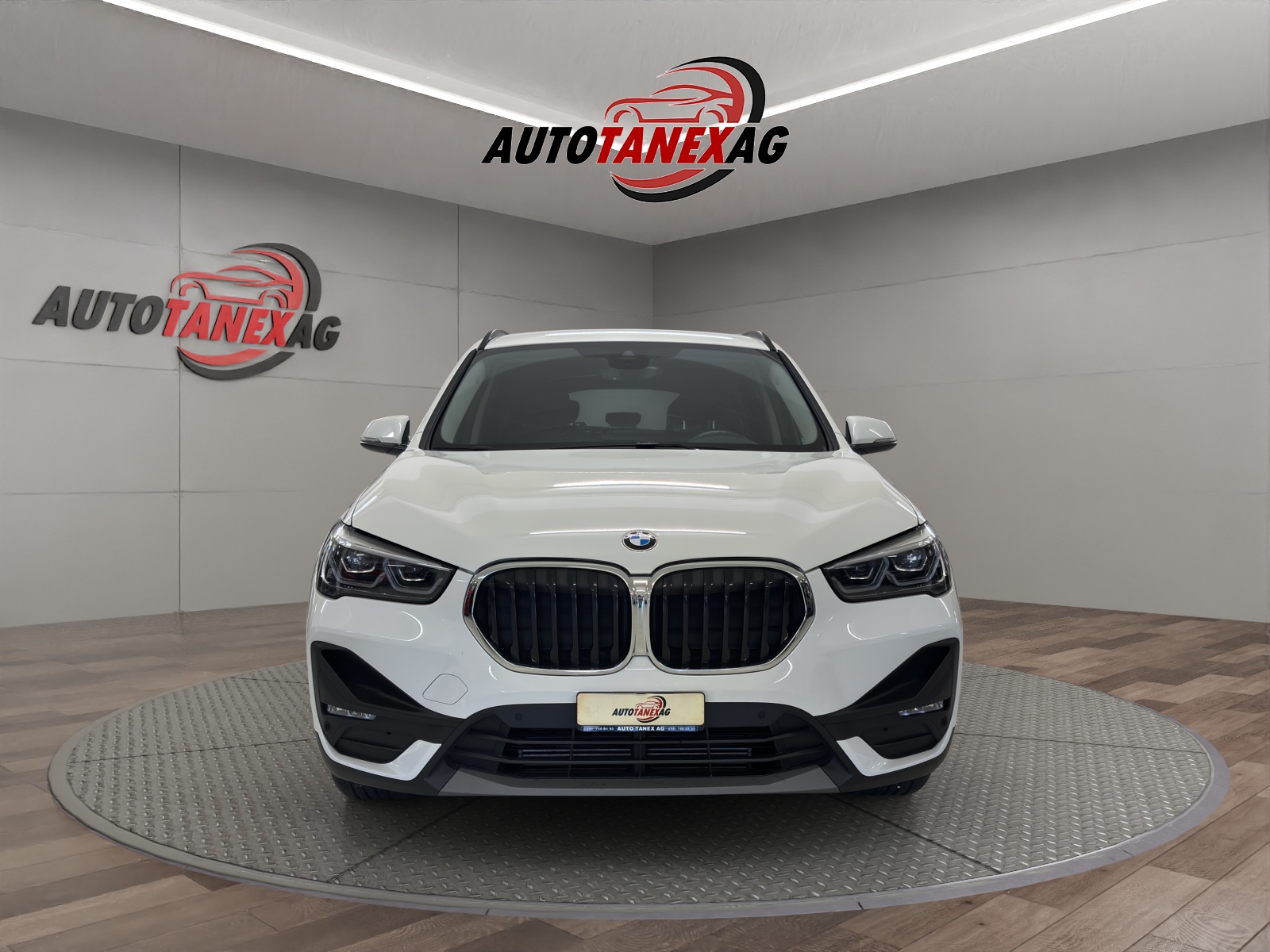 BMW X1 sDrive 18i Steptronic DSK-showroom-element-3