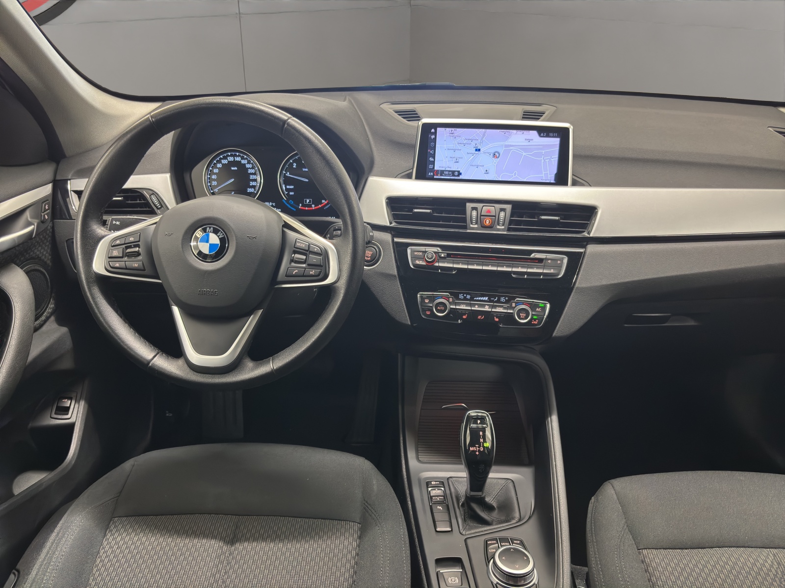 BMW X1 sDrive 18i Steptronic DSK-image-13