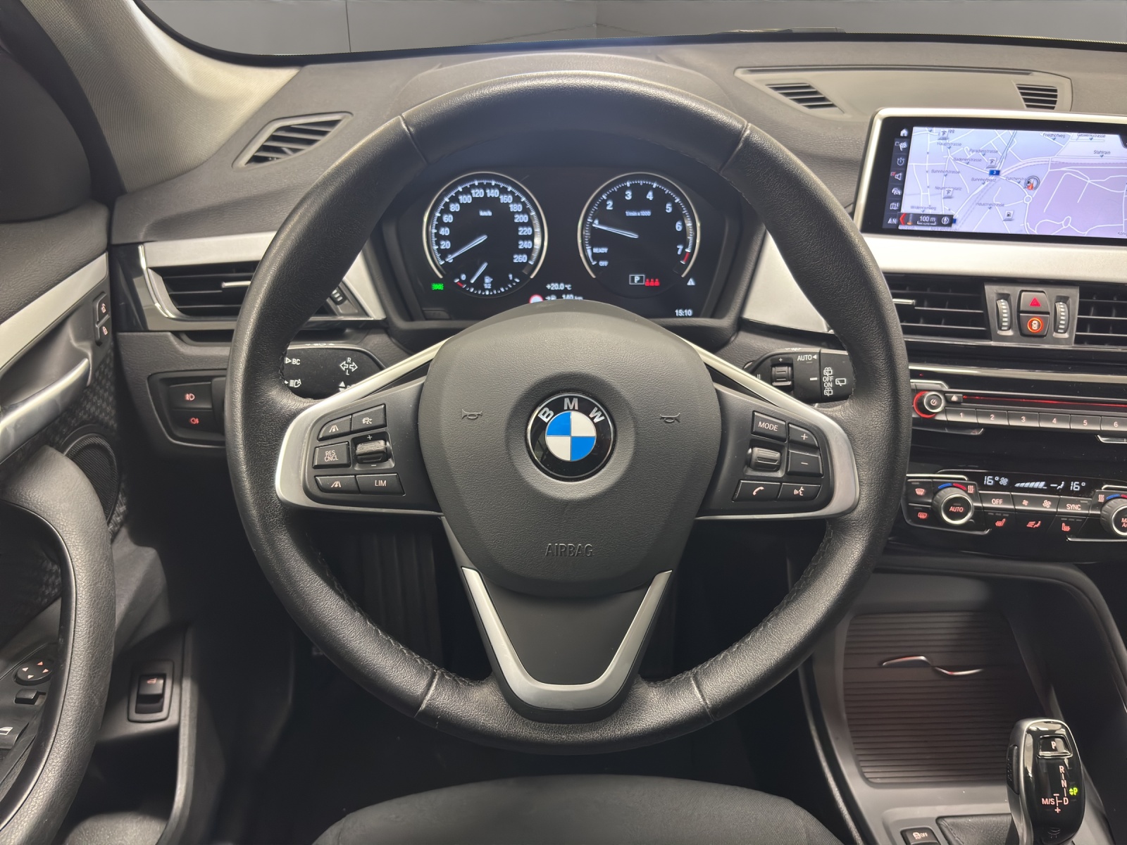 BMW X1 sDrive 18i Steptronic DSK-image-9