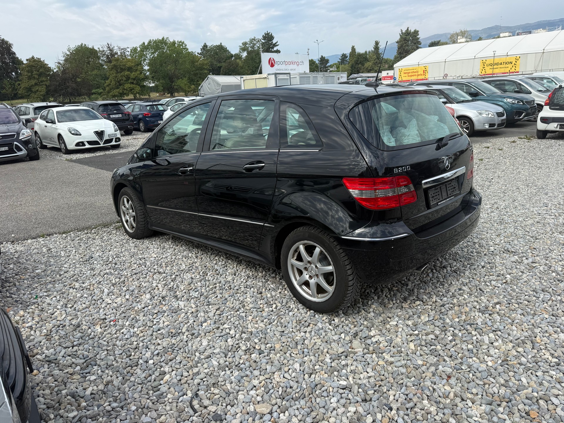 MERCEDES-BENZ B 200 CDI-image-12