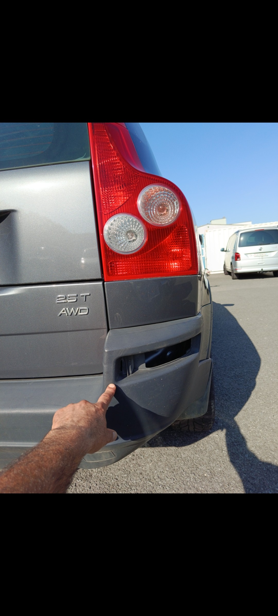 VOLVO XC90-image-13