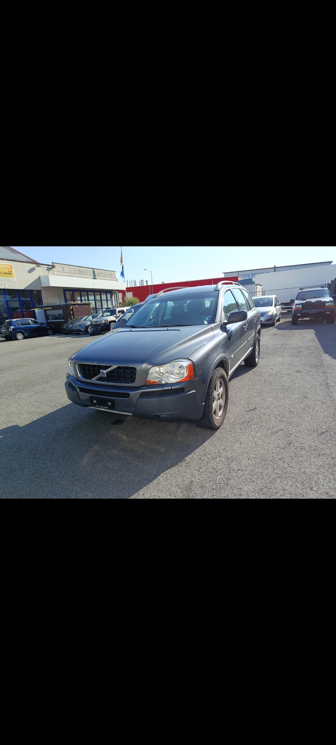 VOLVO XC90-image-1