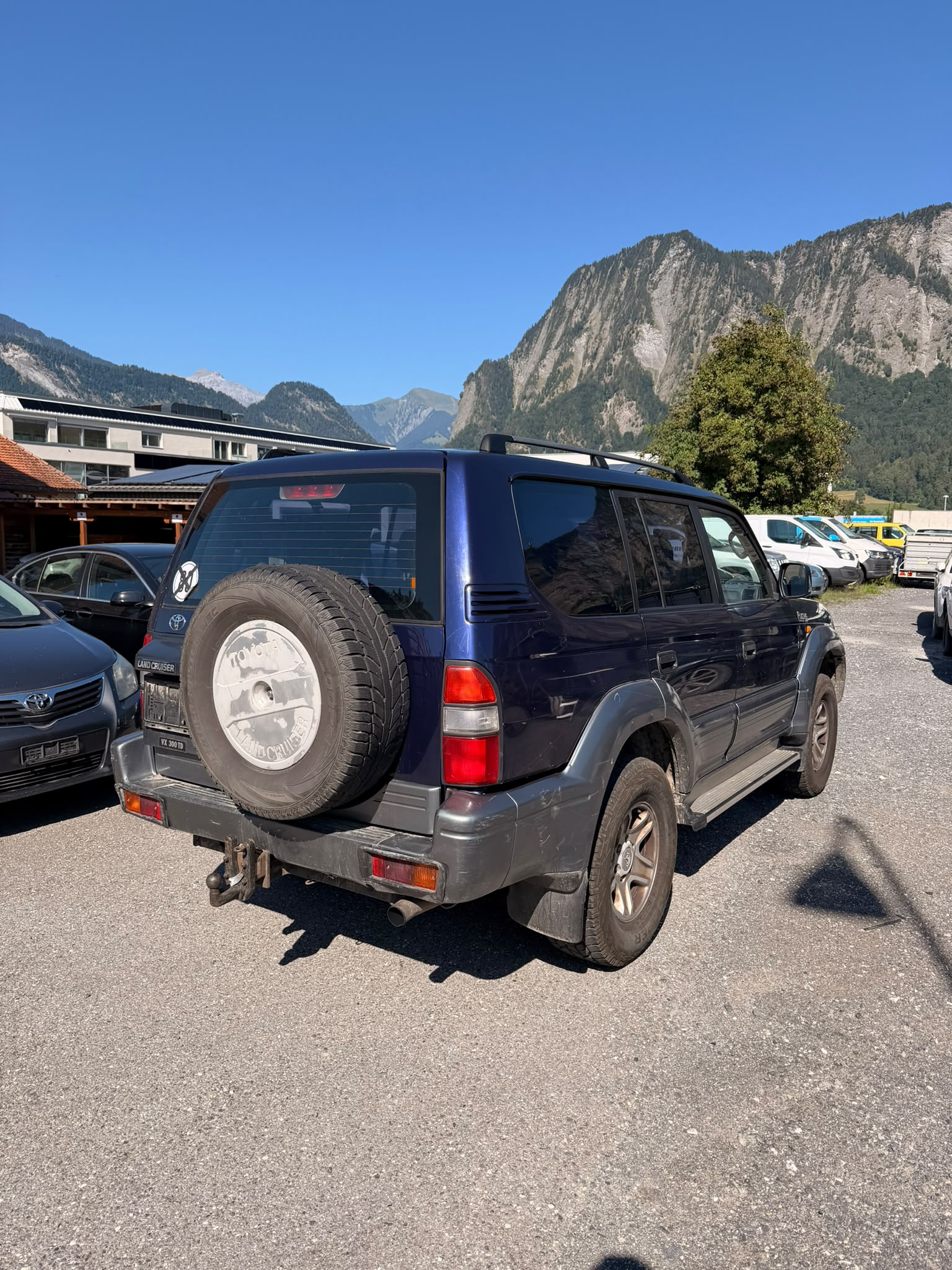 TOYOTA Land Cruiser 300 3.0 TD VX-image-2