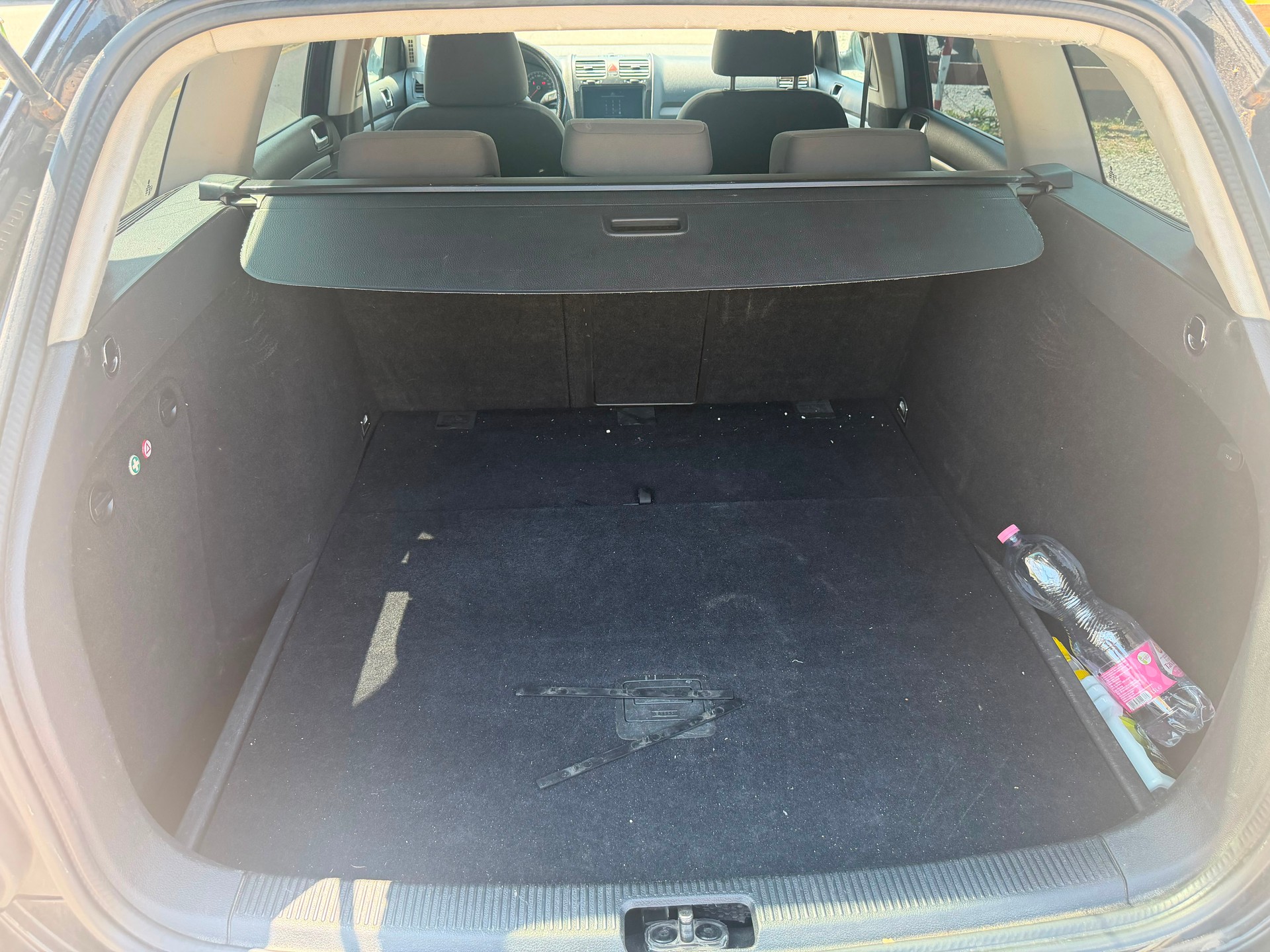 VW Golf Variant 1.9 TDI Comfortline 4Motion-image-9