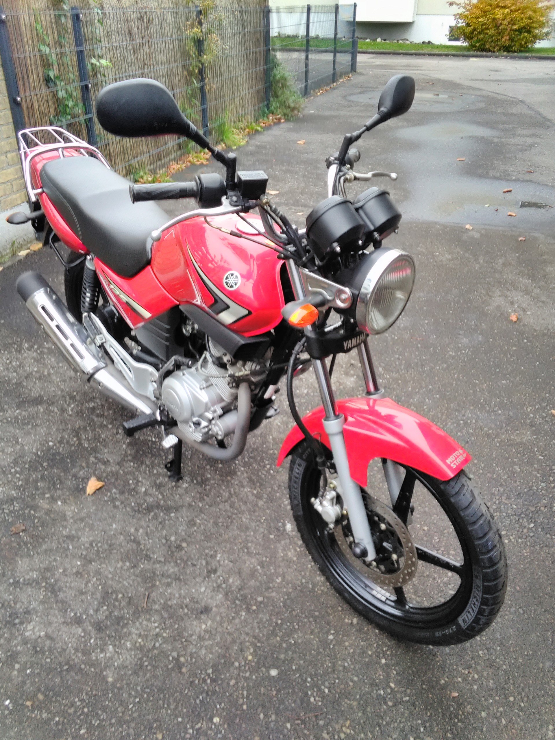 YAMAHA YBR 125