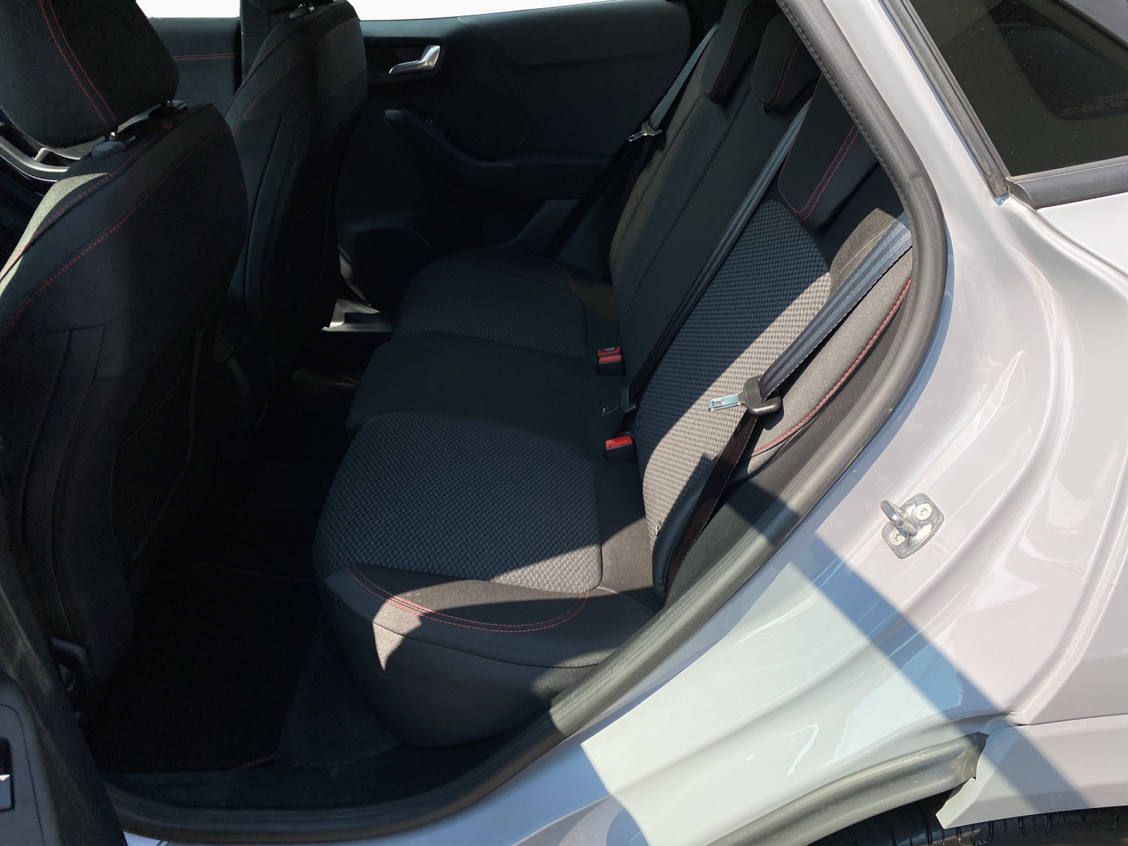 FORD Puma 1.0 EcoB Hybrid 125 ST-Line-image-10